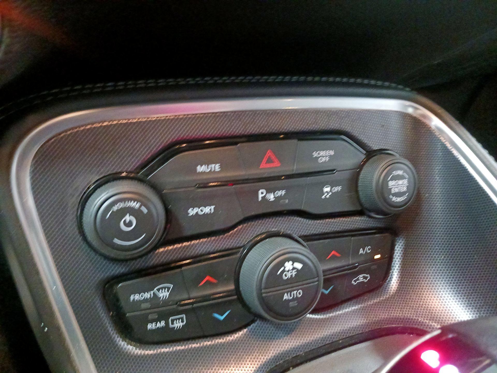 Thumbnail: 2018 Dodge Challenger - 15