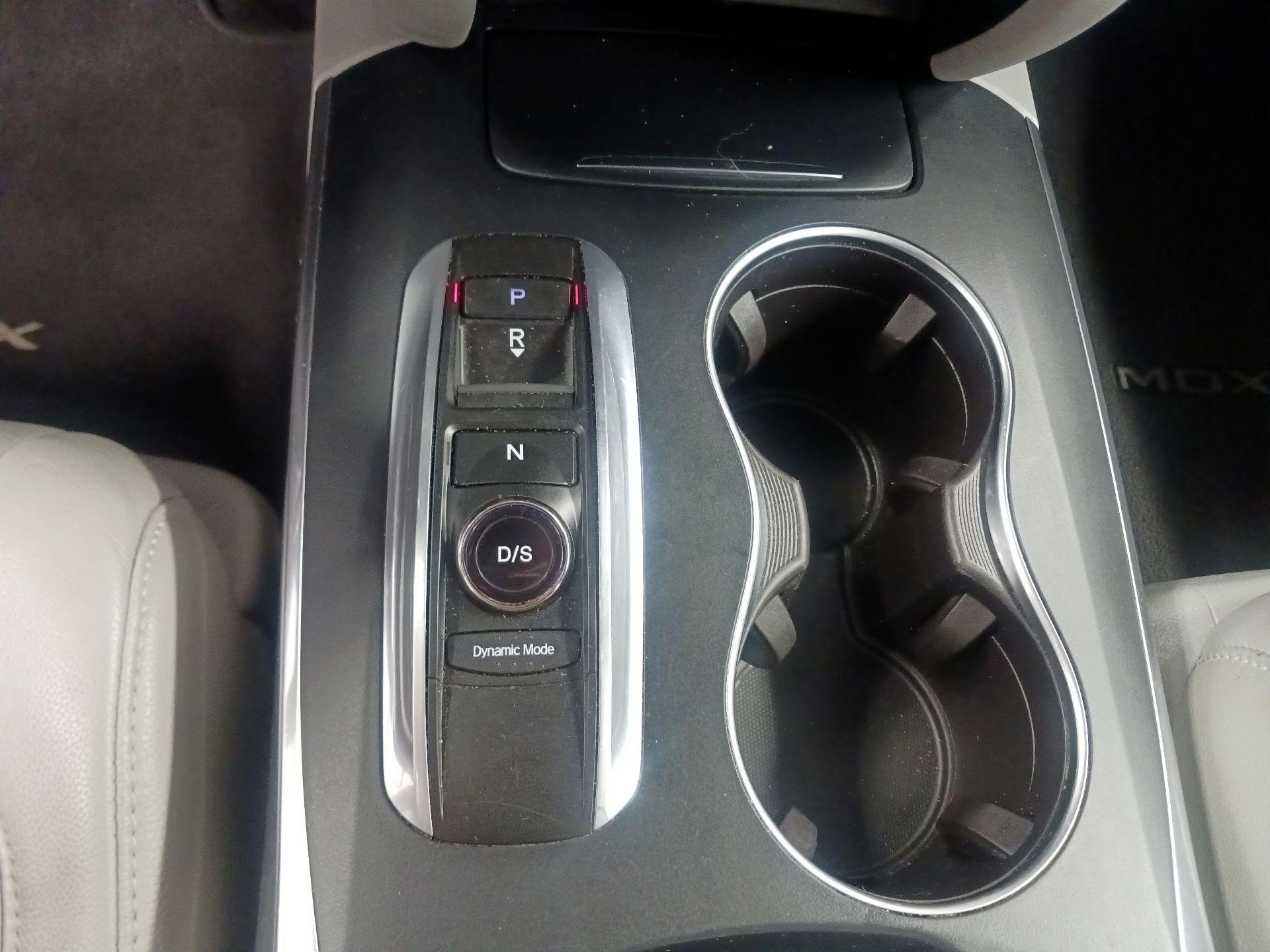 Thumbnail: 2017 Acura MDX - 15