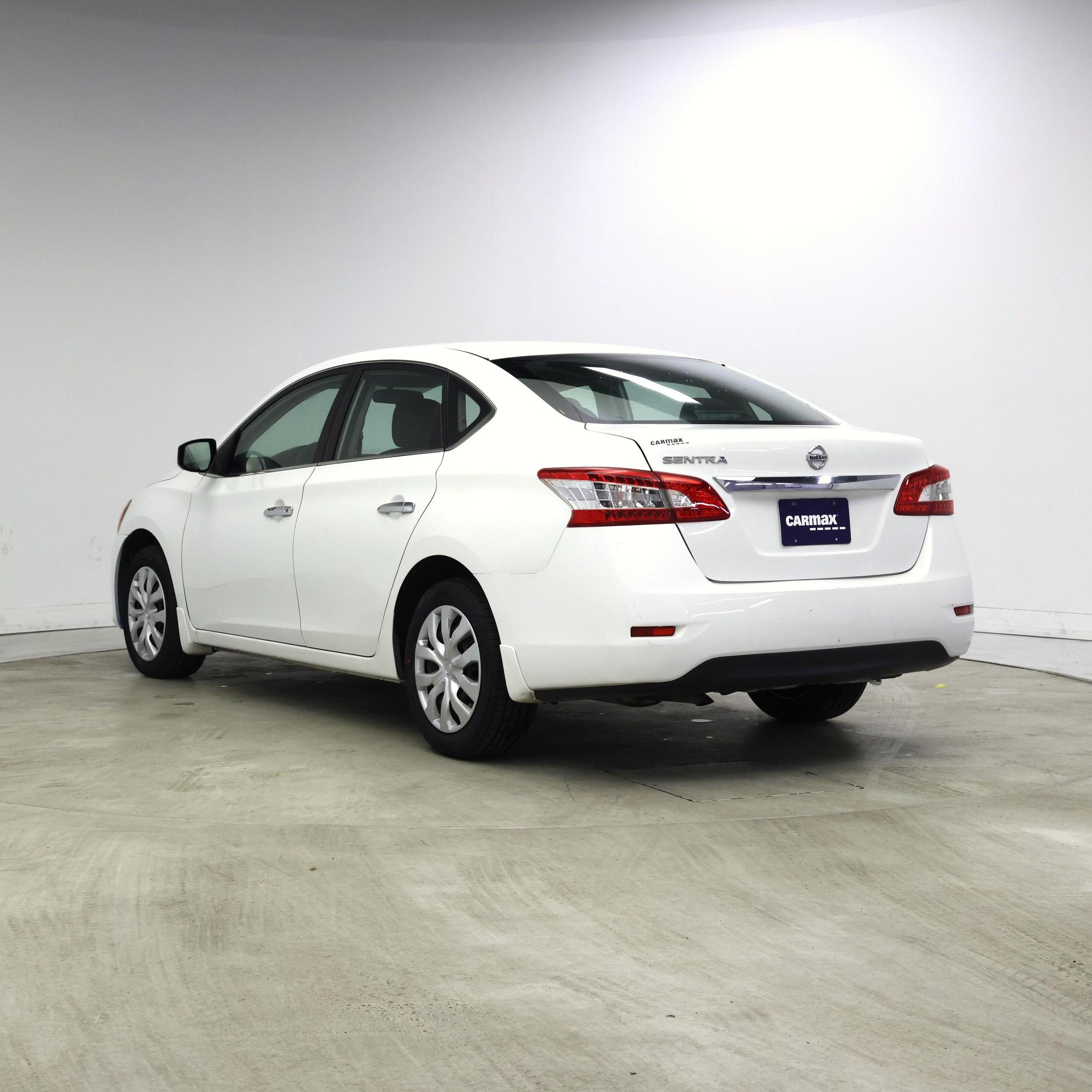 Thumbnail: 2015 Nissan Sentra - 2