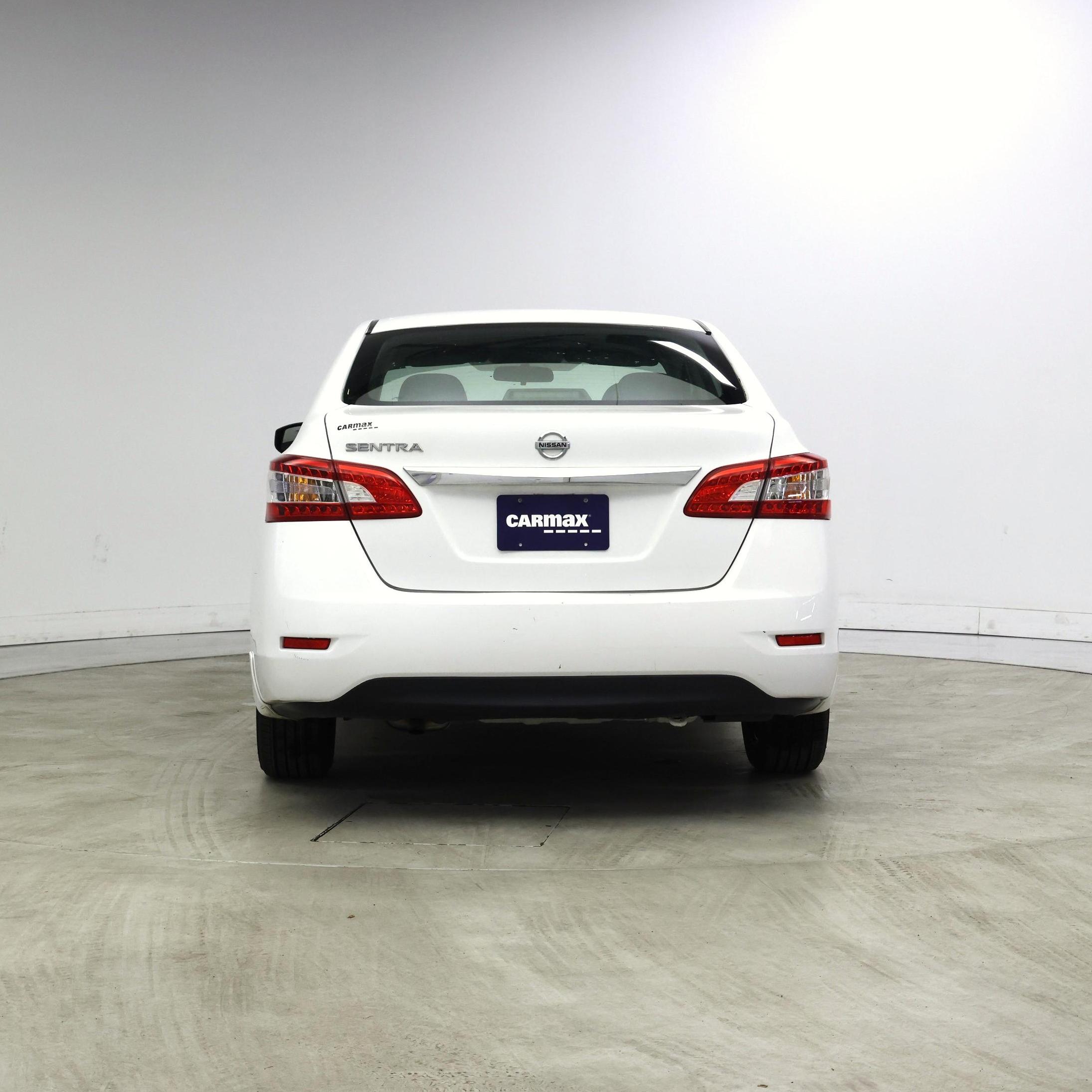 Thumbnail: 2015 Nissan Sentra - 6