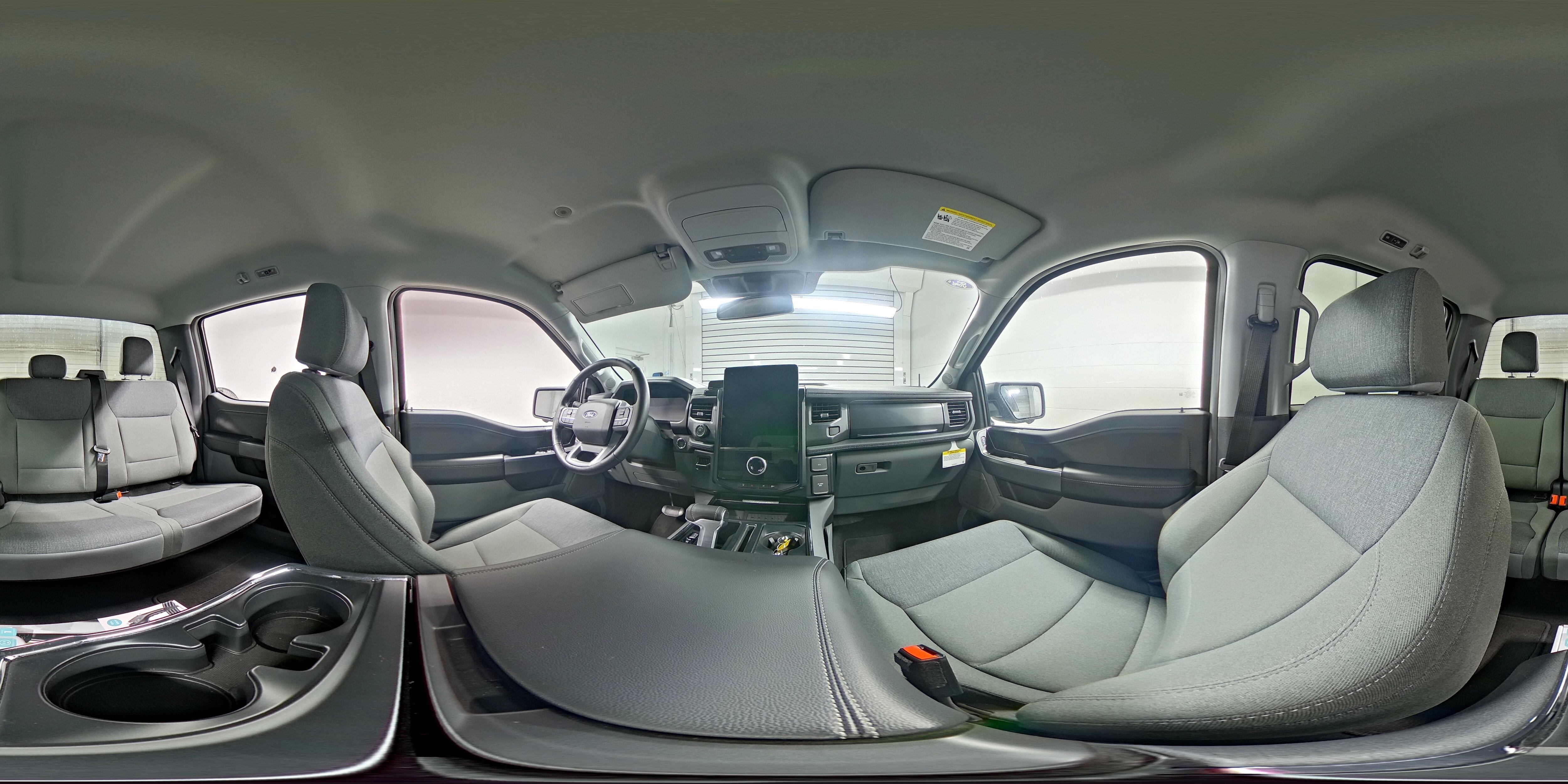 2024 Ford F-150 Lightning Flash - Photo 25
