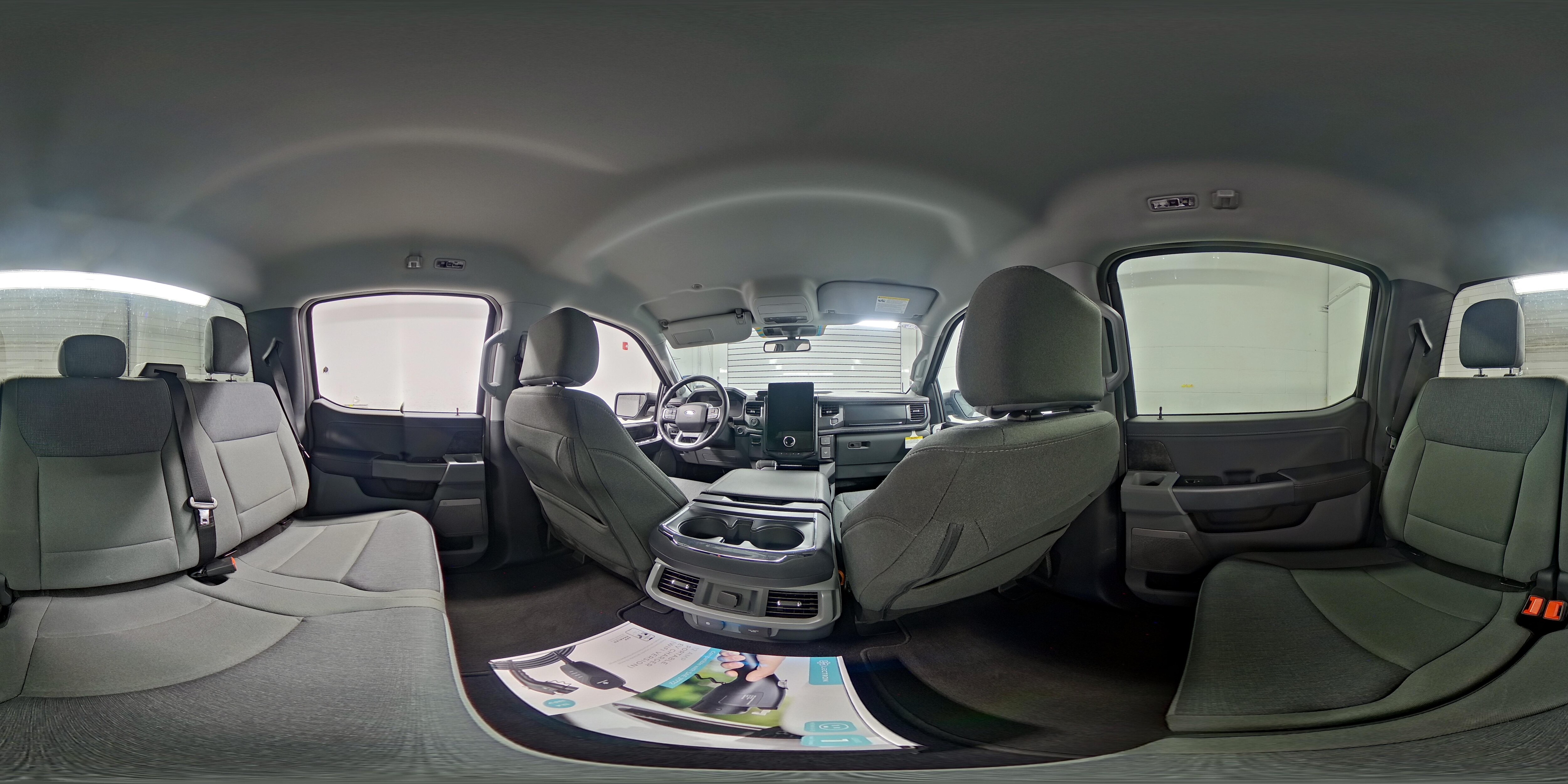 2024 Ford F-150 Lightning Flash - Photo 26