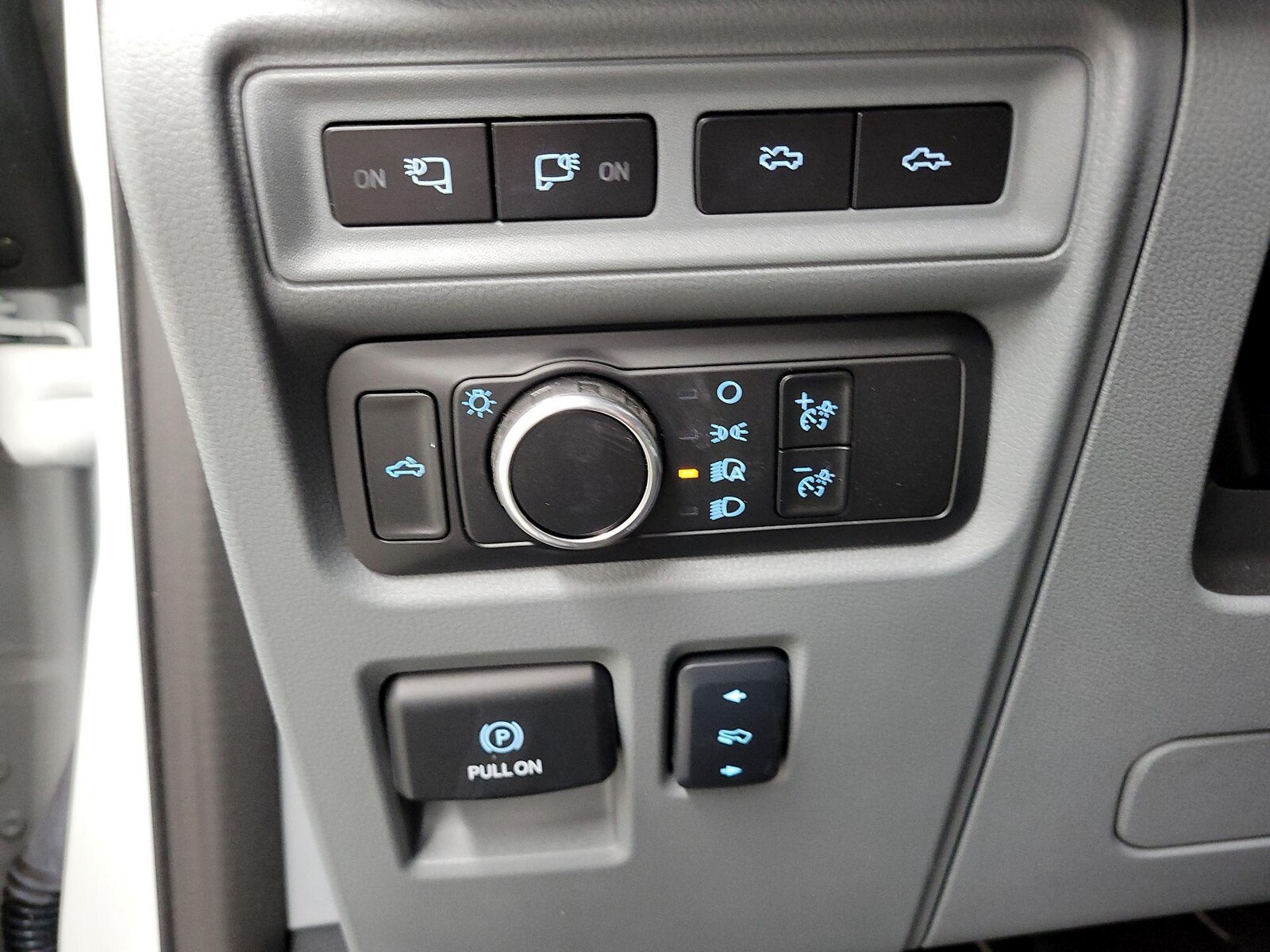 2024 Ford F-150 Lightning Flash - Photo 14