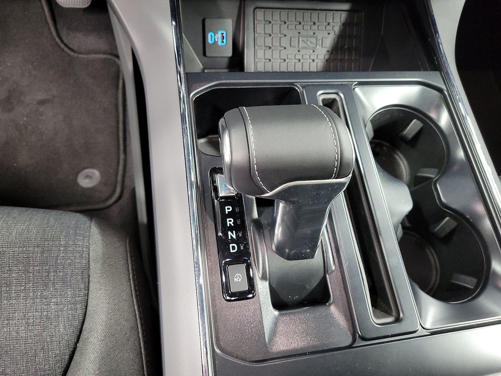 2024 Ford F-150 Lightning Flash - Photo 19