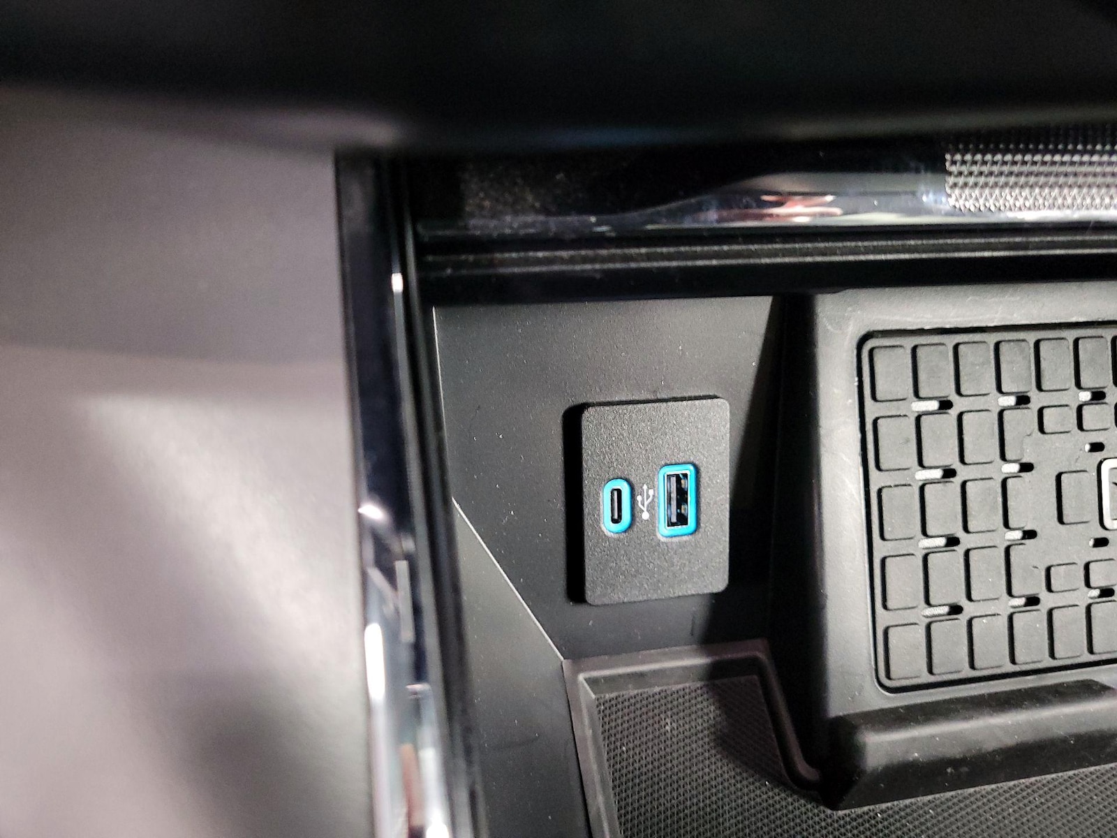 2024 Ford F-150 Lightning Flash - Photo 20