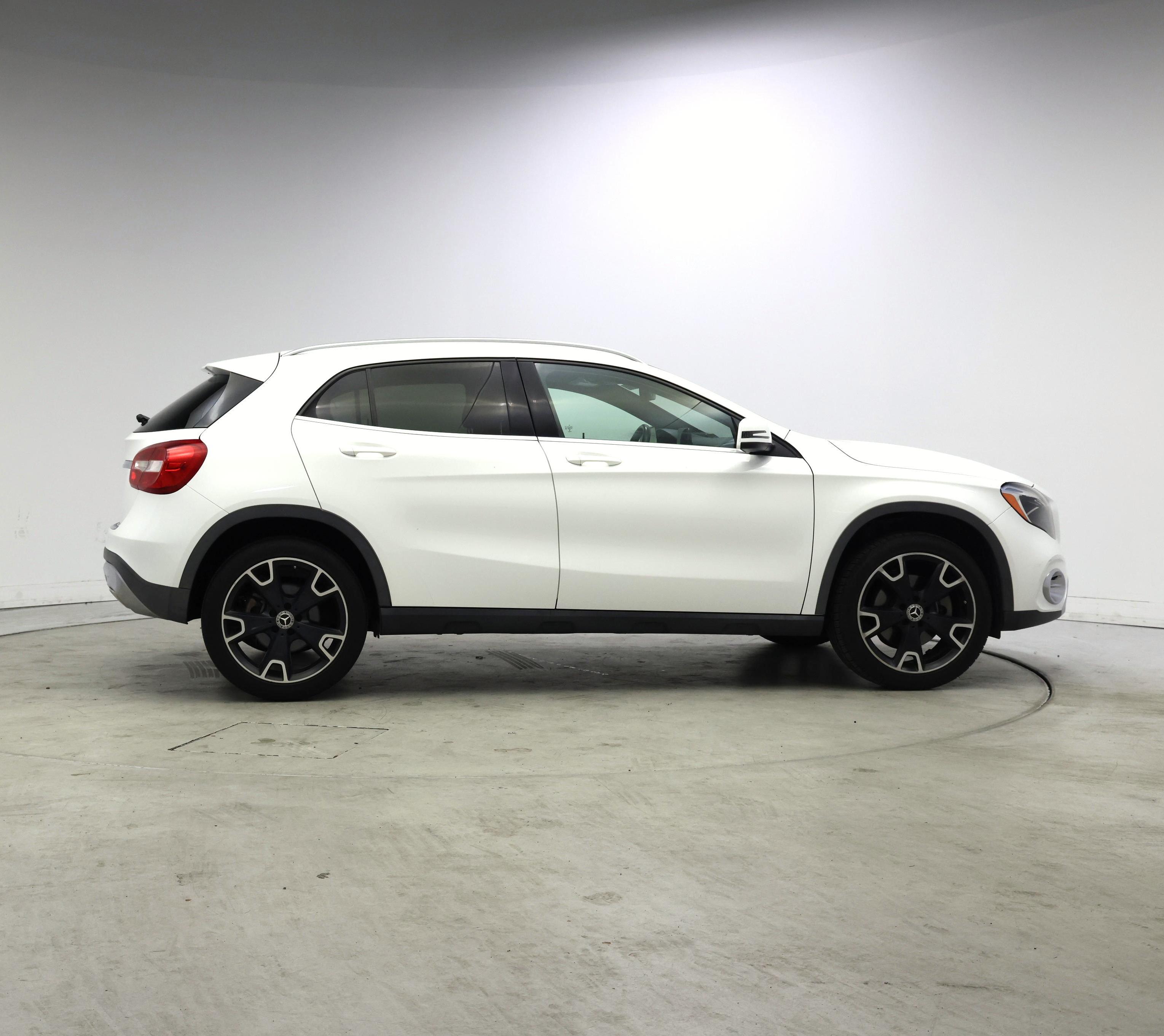 Thumbnail: 2020 Mercedes-Benz GLA - 7