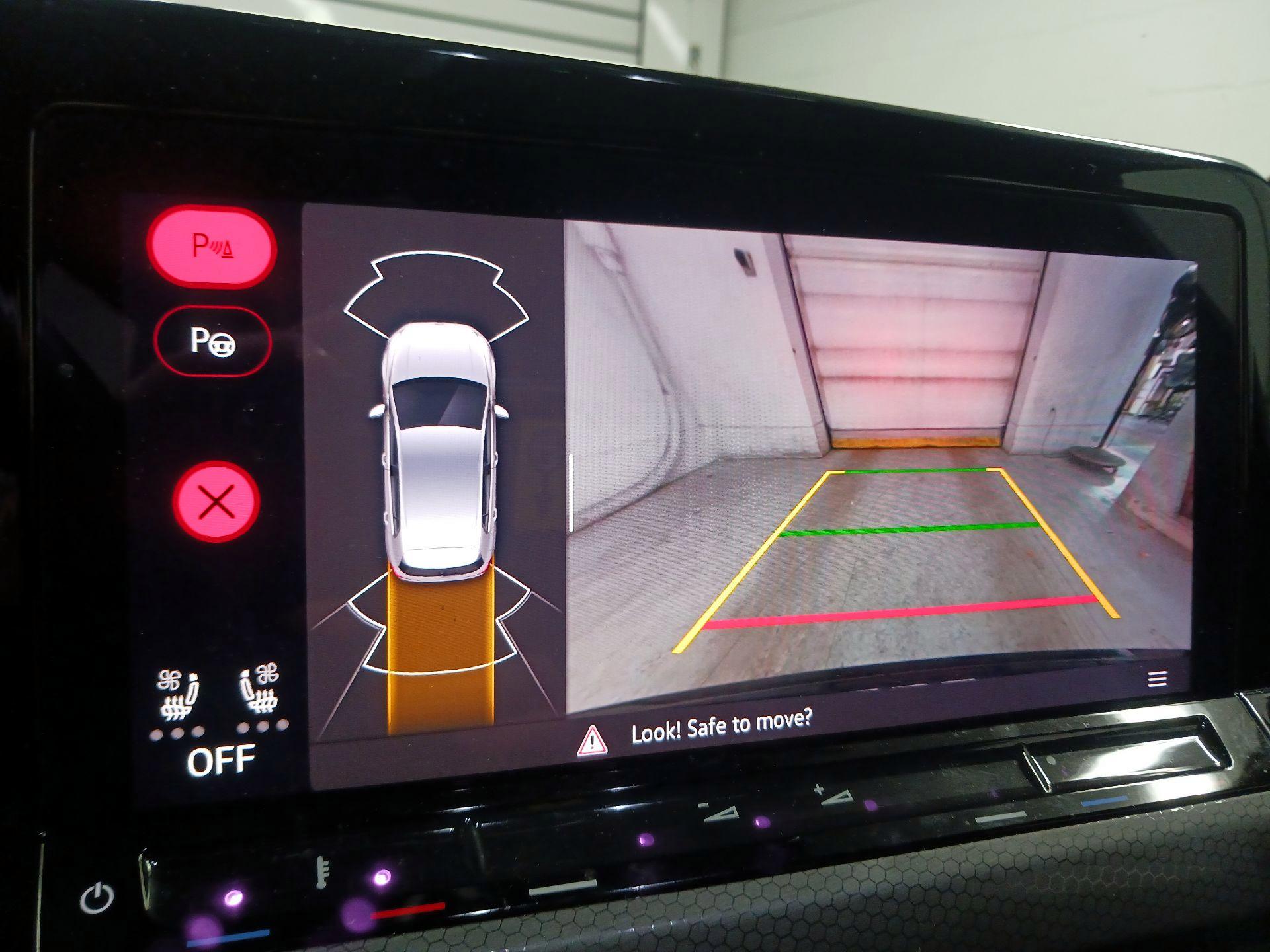 Thumbnail: 2024 Volkswagen Golf - 14