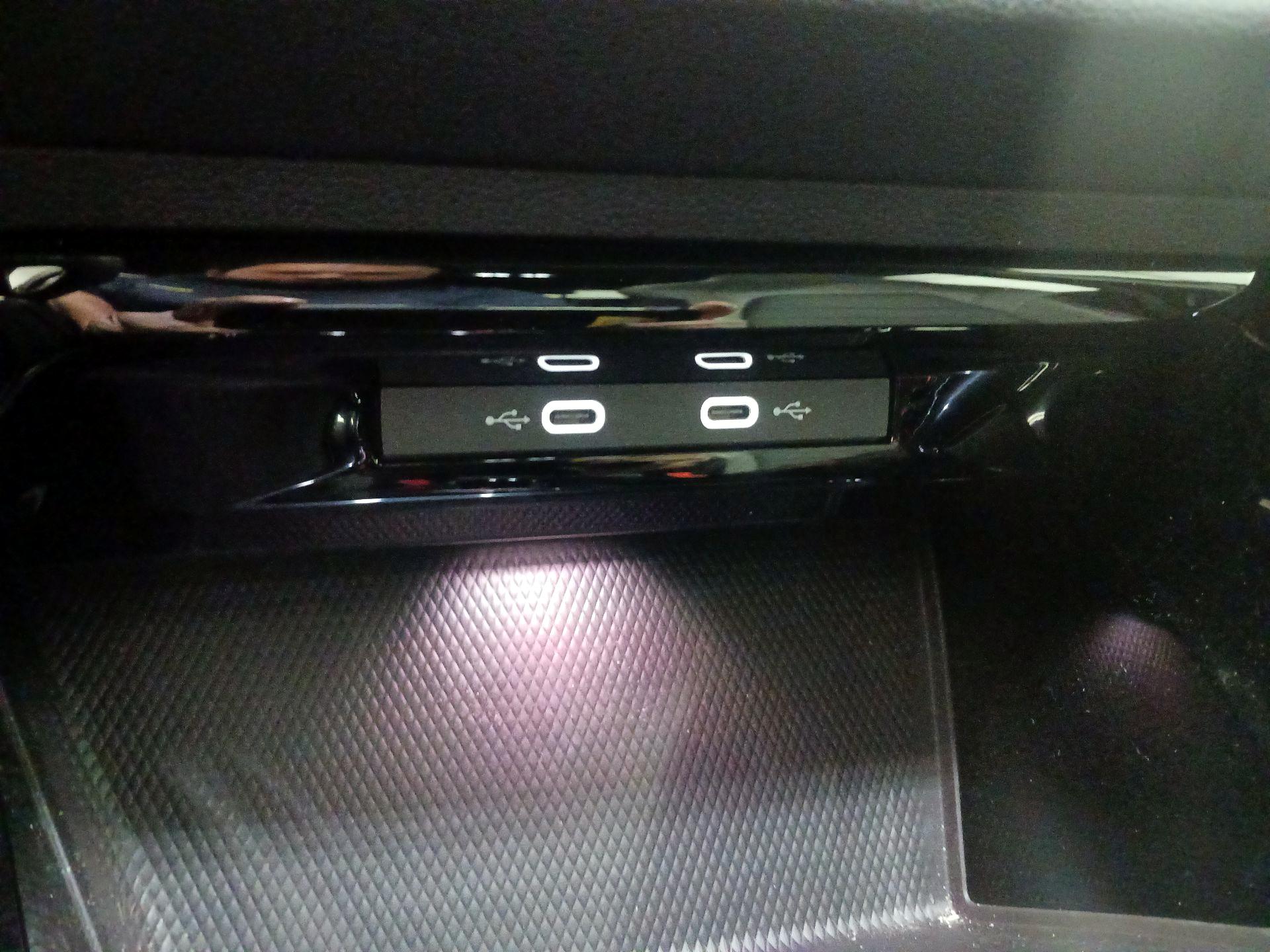 Thumbnail: 2024 Volkswagen Golf - 18