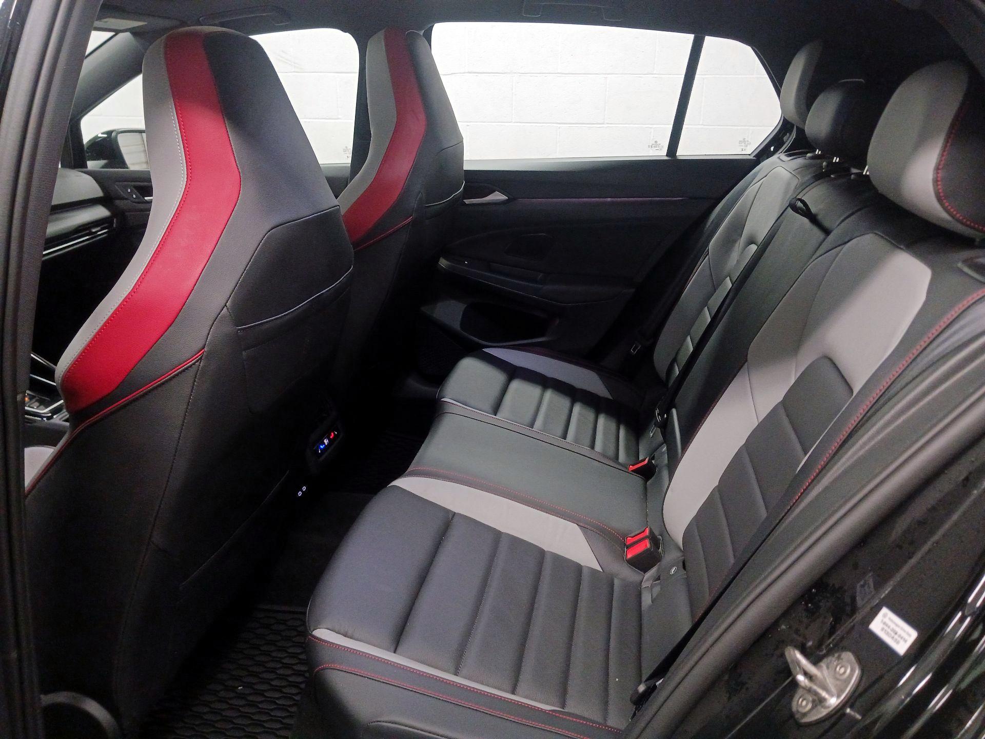 Thumbnail: 2024 Volkswagen Golf - 20