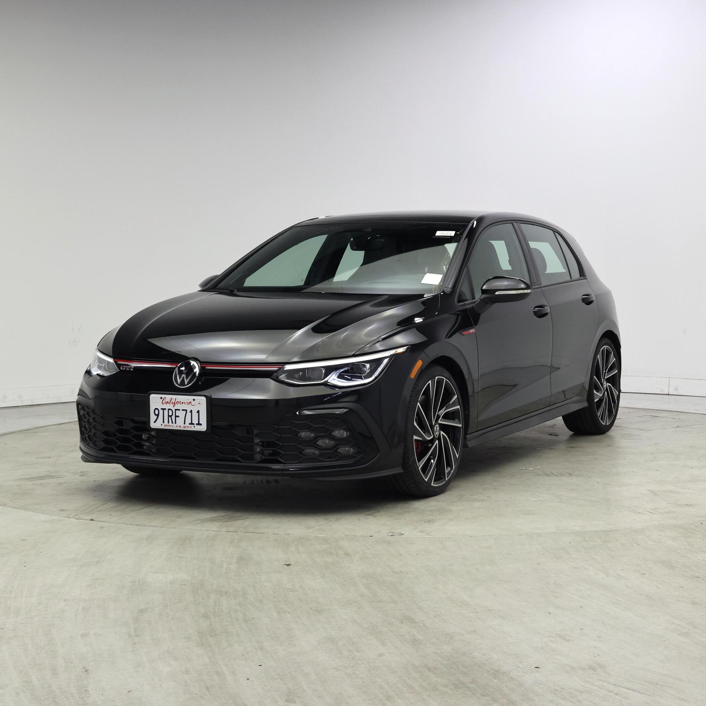 Thumbnail: 2024 Volkswagen Golf - 4