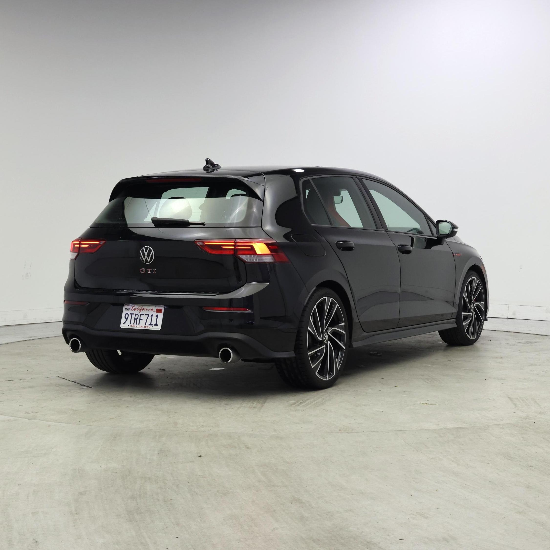 Thumbnail: 2024 Volkswagen Golf - 8