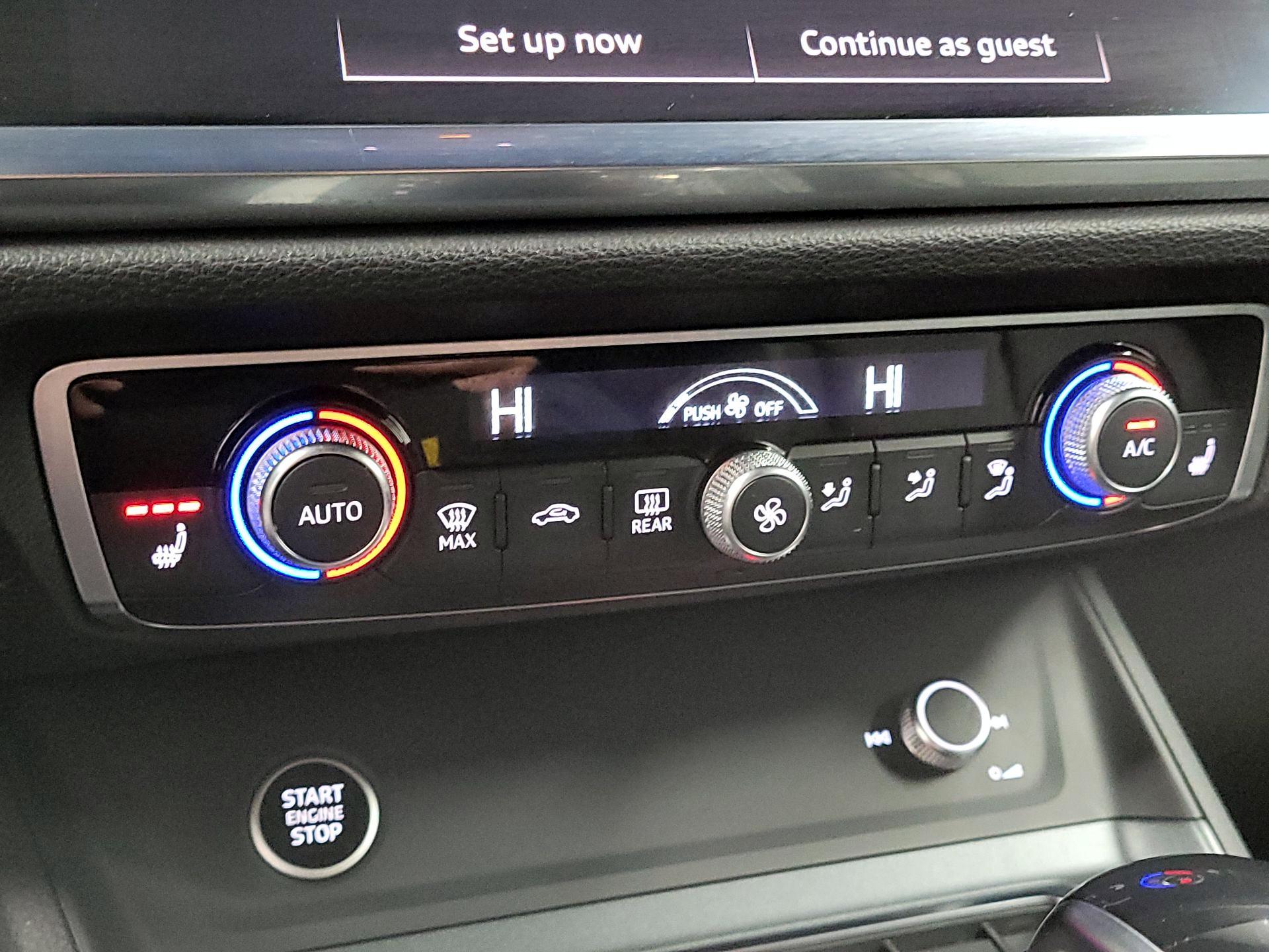 Thumbnail: 2025 Audi Q3 - 16