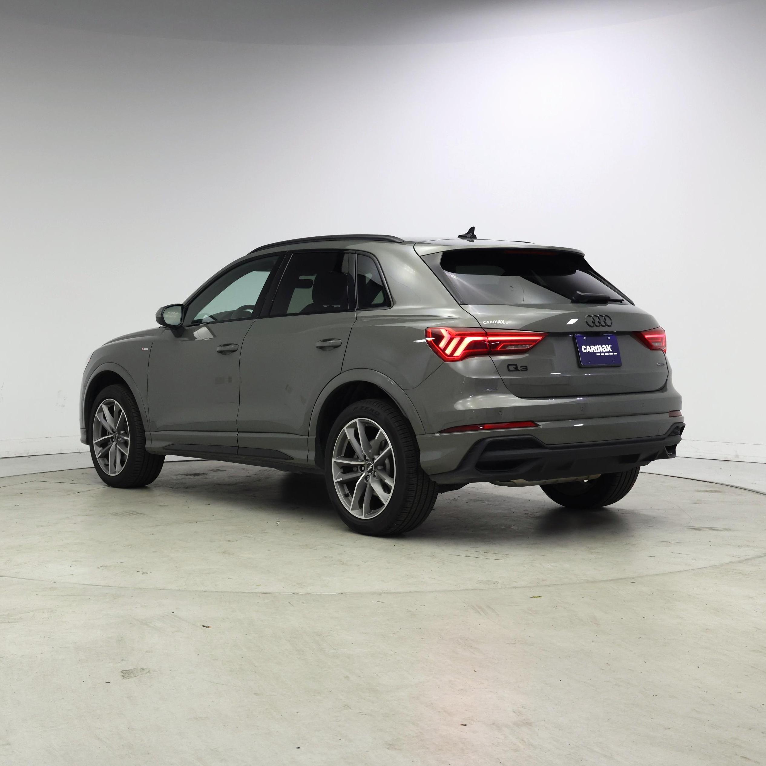 Thumbnail: 2025 Audi Q3 - 2