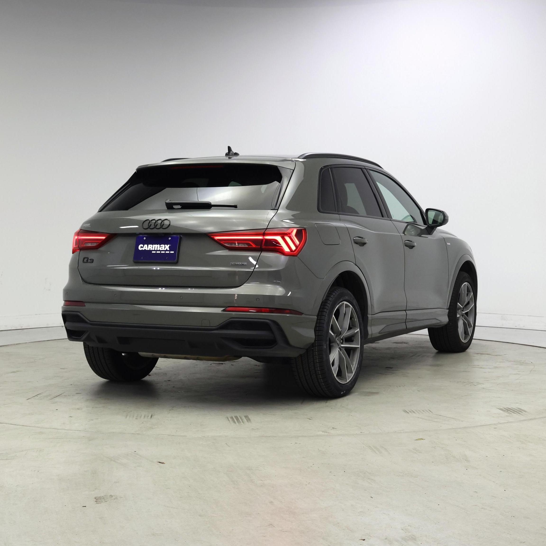 Thumbnail: 2025 Audi Q3 - 8