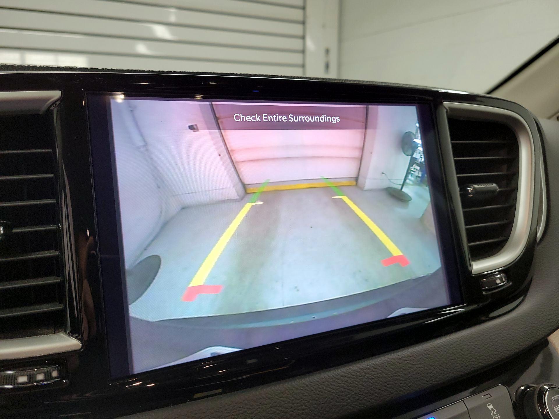 Thumbnail: 2022 Chrysler Pacifica - 14