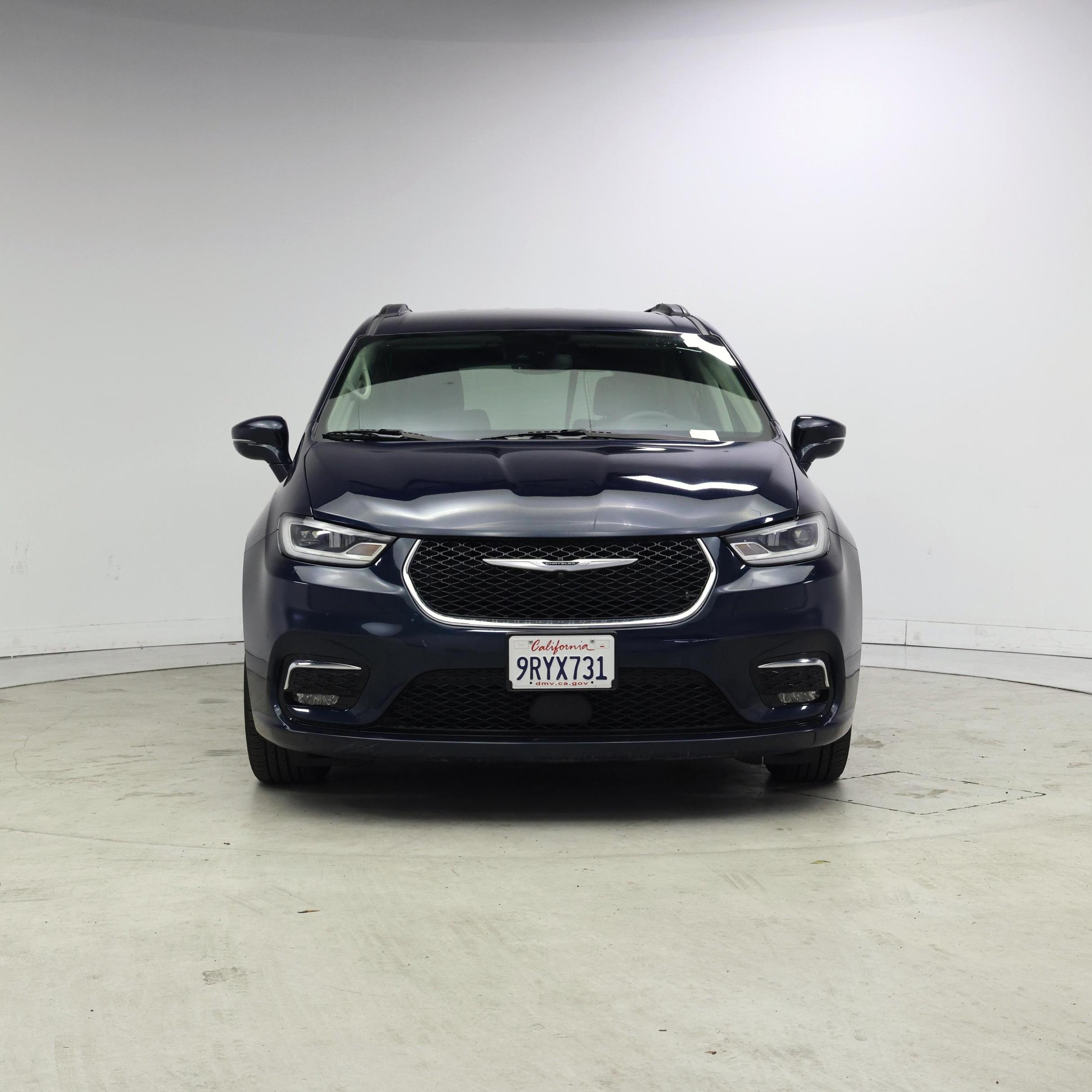 Thumbnail: 2022 Chrysler Pacifica - 5