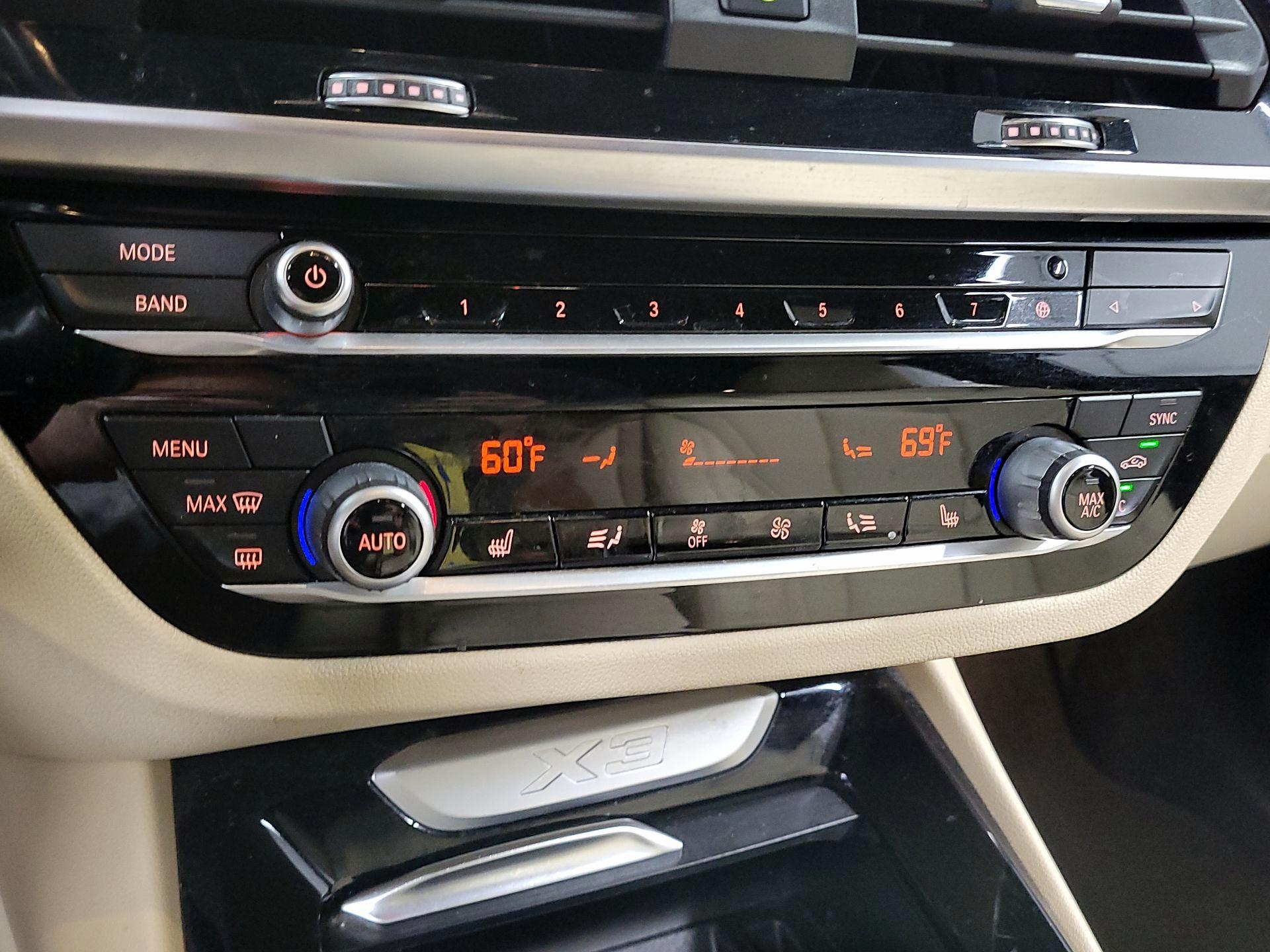 Thumbnail: 2019 BMW X3 - 16