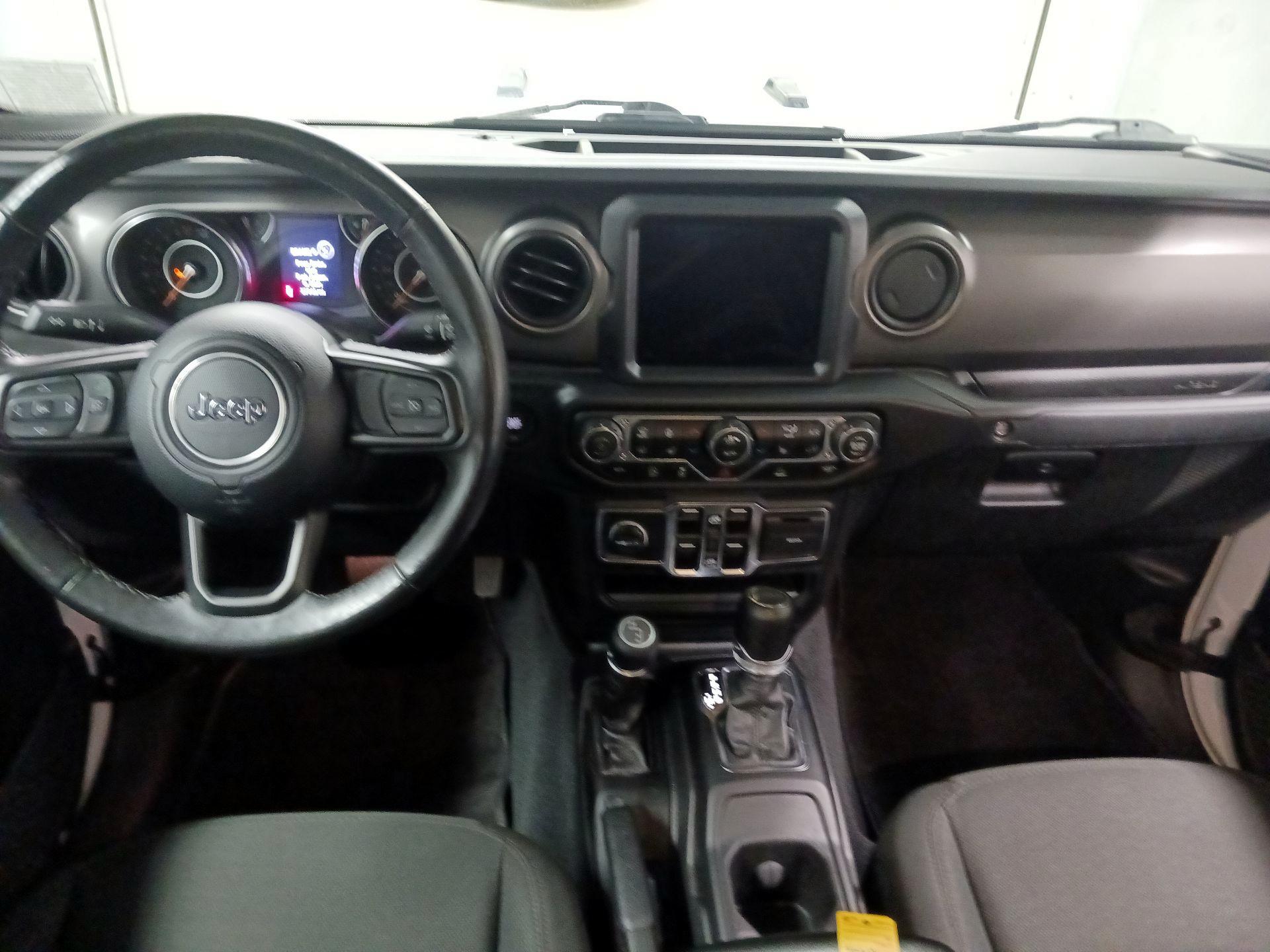 Thumbnail: 2023 Jeep Gladiator - 9