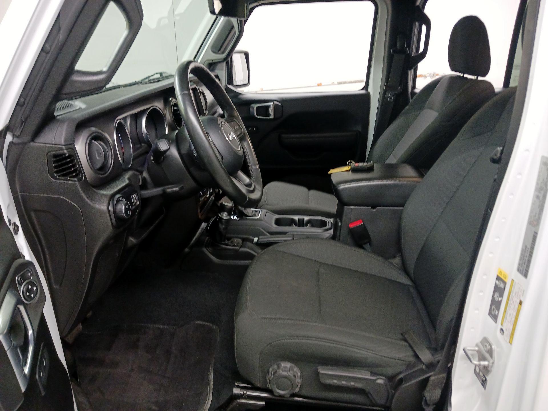 Thumbnail: 2023 Jeep Gladiator - 11