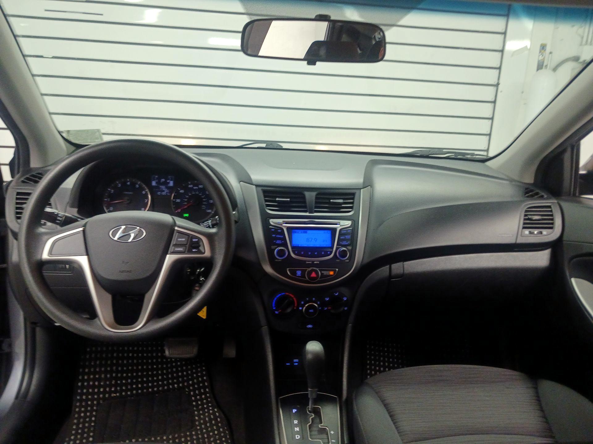 Thumbnail: 2017 Hyundai Accent - 9