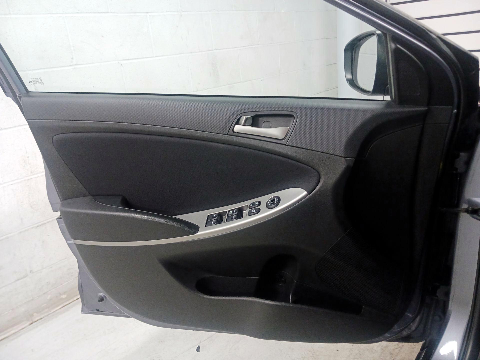 Thumbnail: 2017 Hyundai Accent - 12