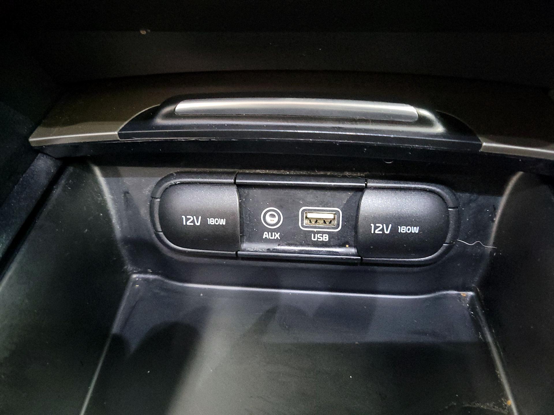 Thumbnail: 2019 Kia Optima - 19