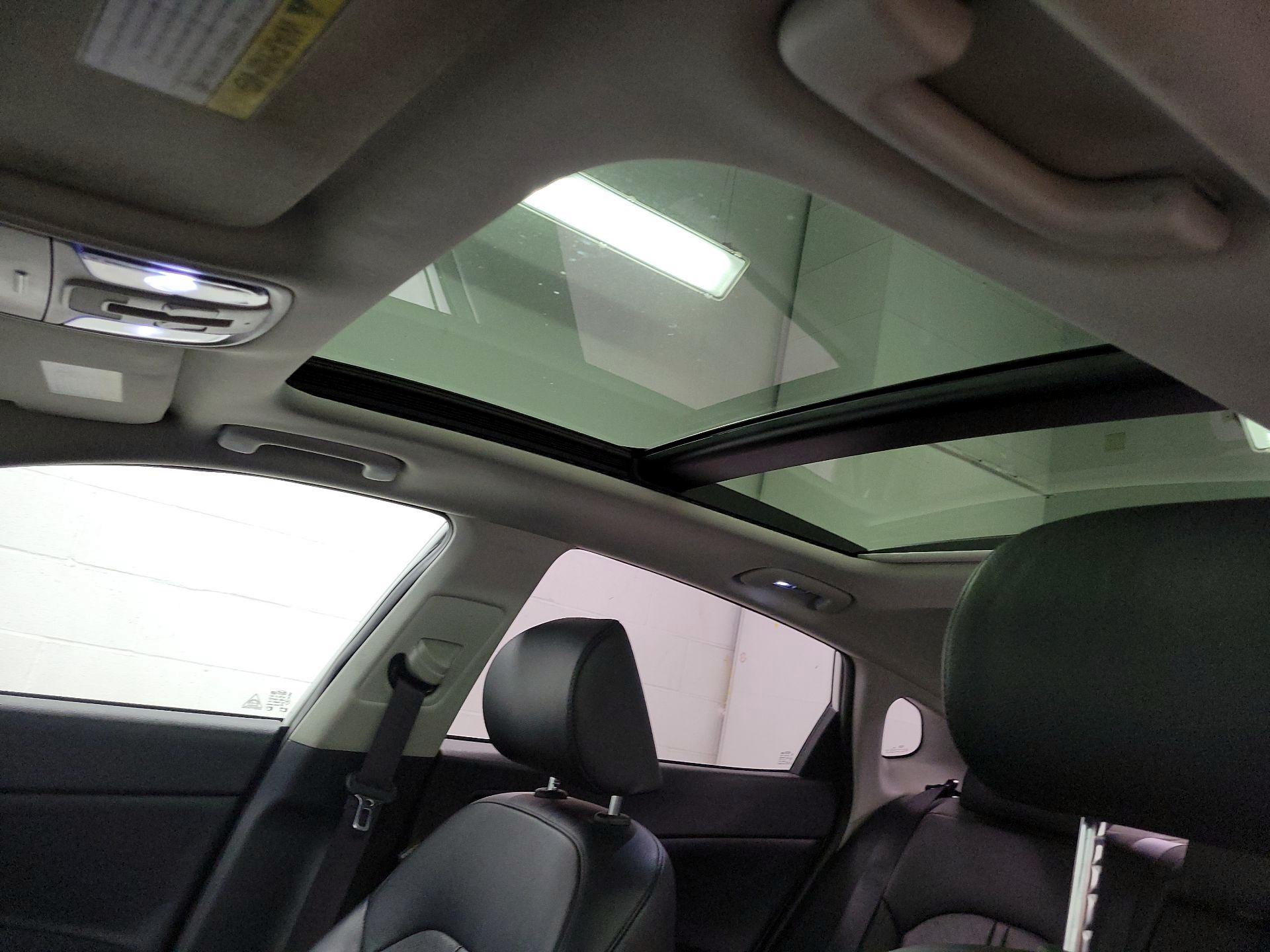 Thumbnail: 2019 Kia Optima - 20