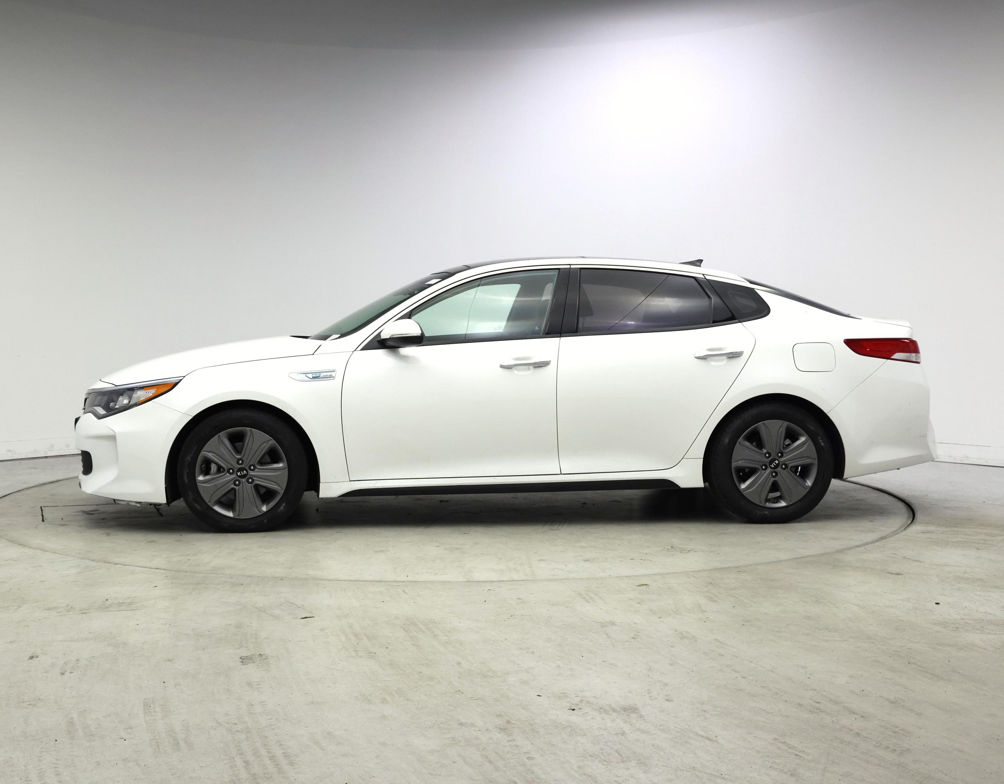 Thumbnail: 2019 Kia Optima - 3