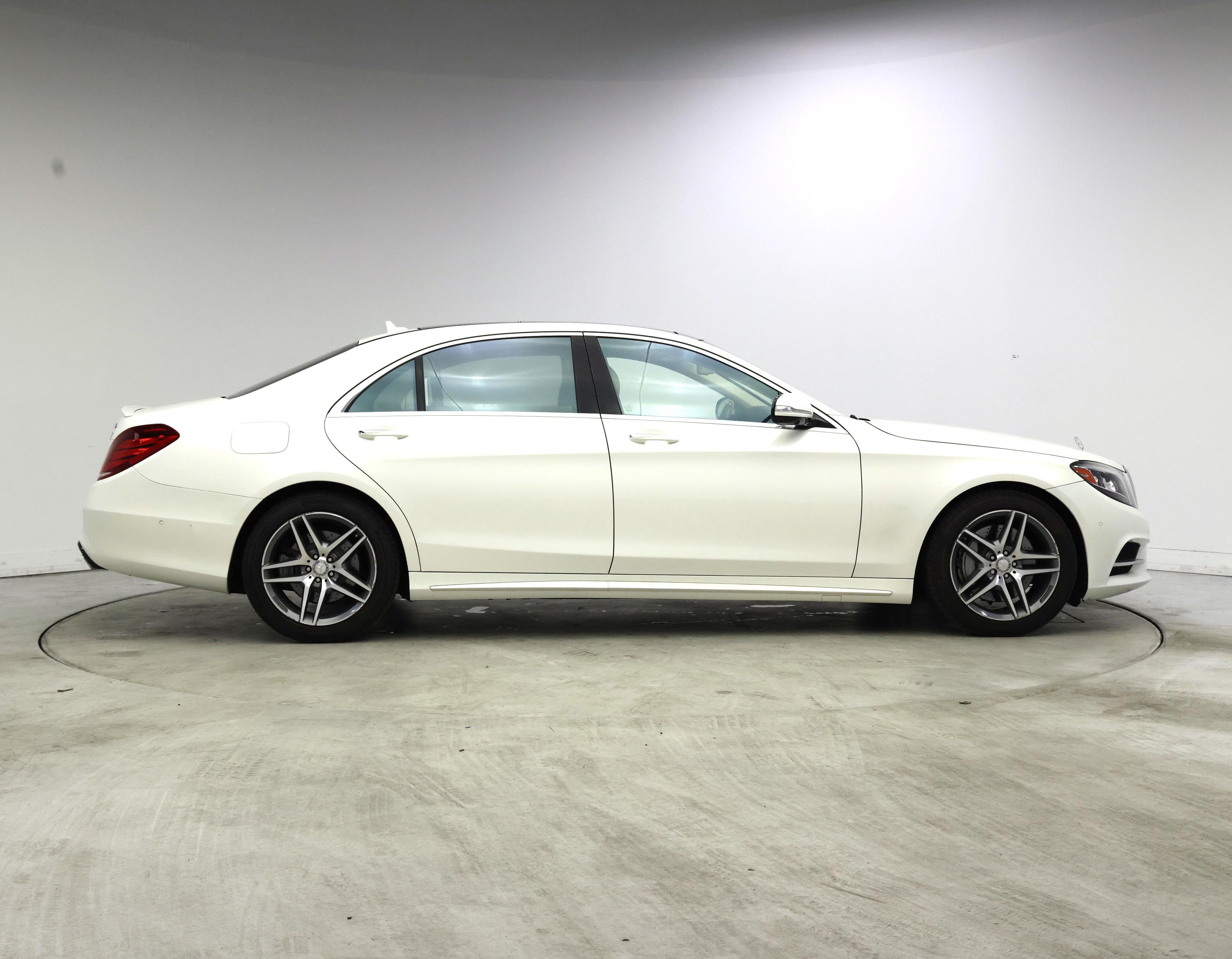 Thumbnail: 2017 Mercedes-Benz S-Class - 7