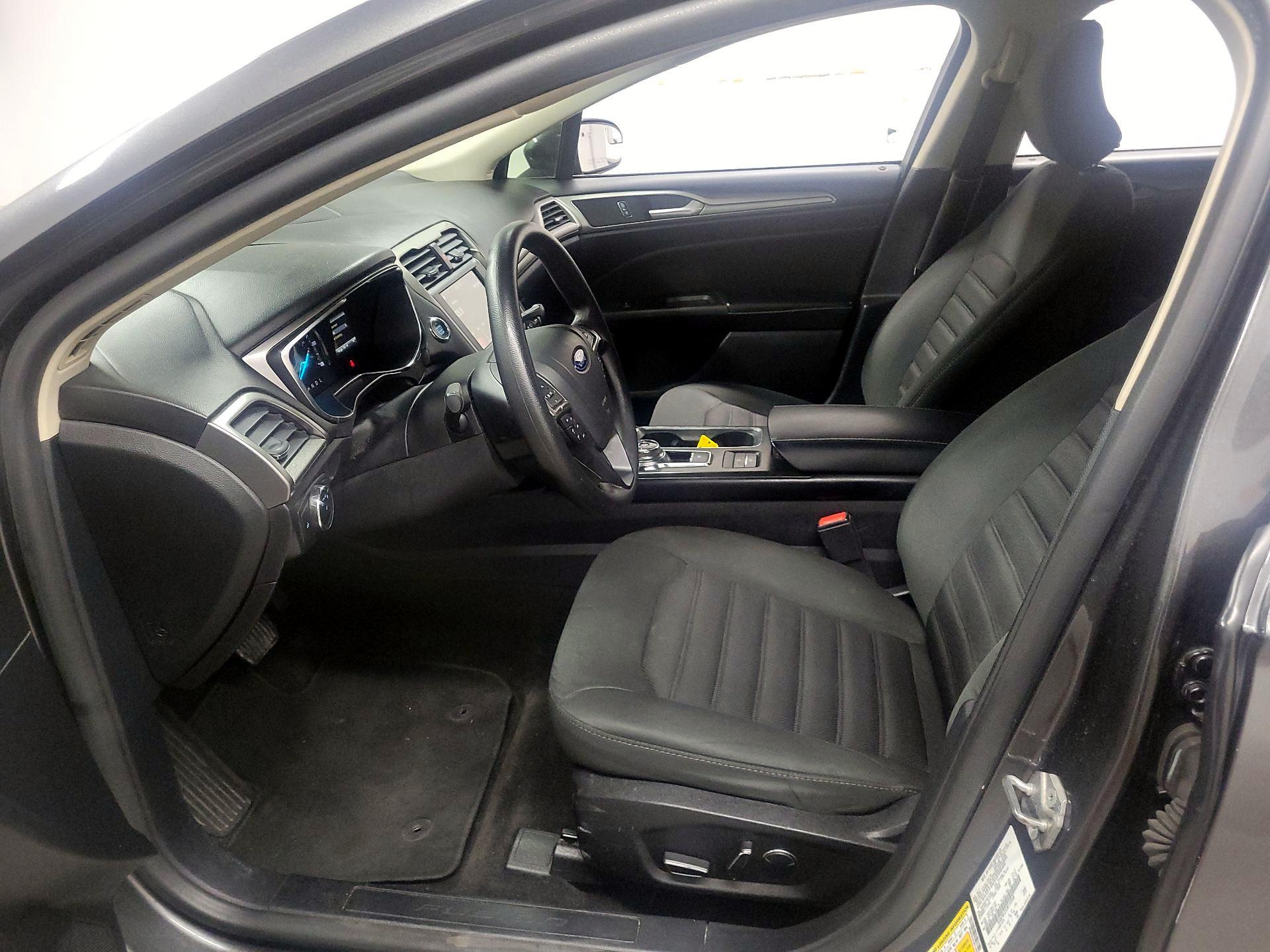 Thumbnail: 2018 Ford Fusion - 11