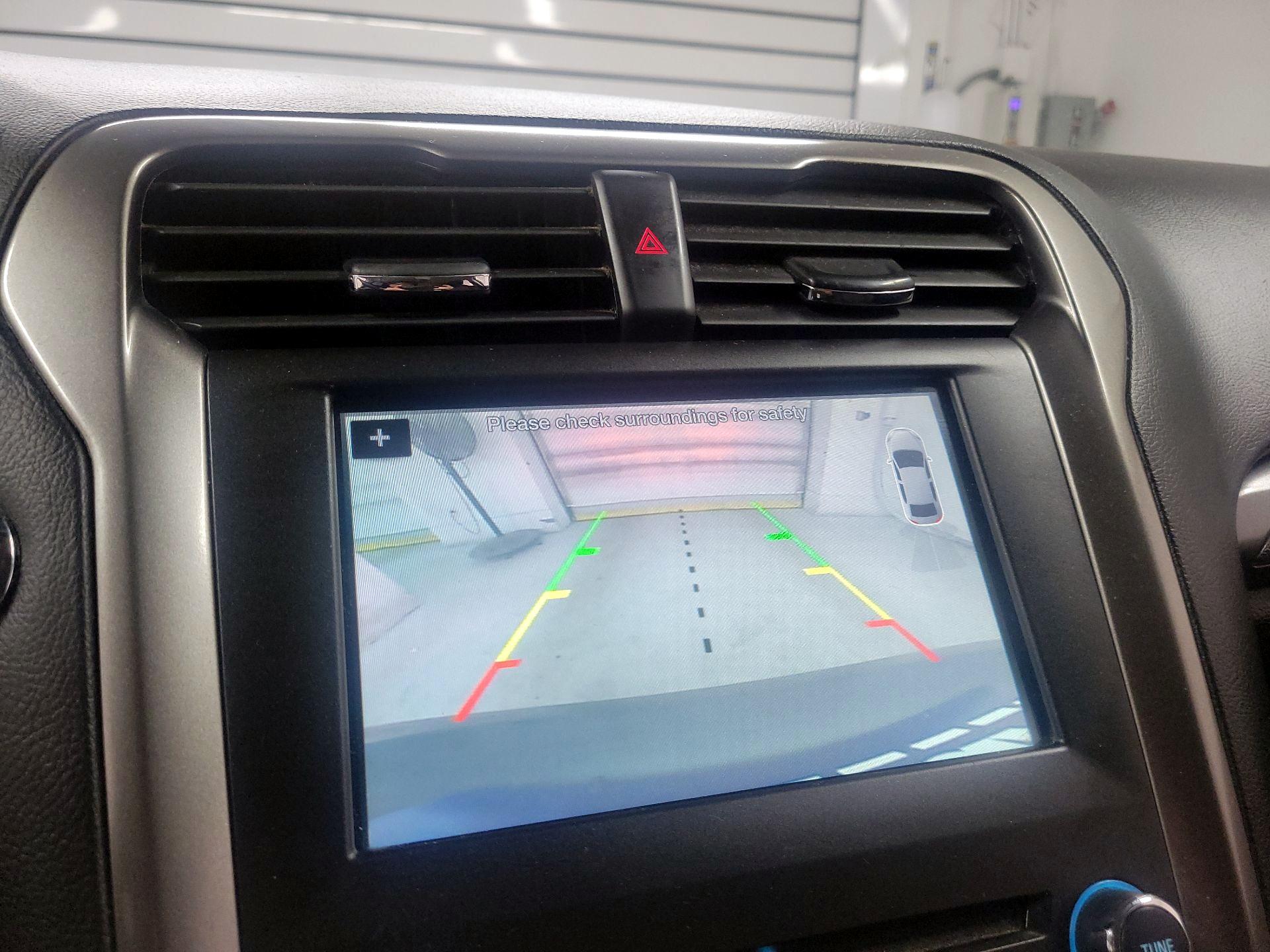 Thumbnail: 2018 Ford Fusion - 14