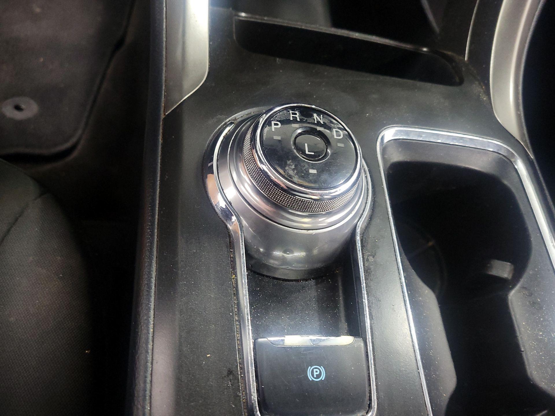 Thumbnail: 2018 Ford Fusion - 17