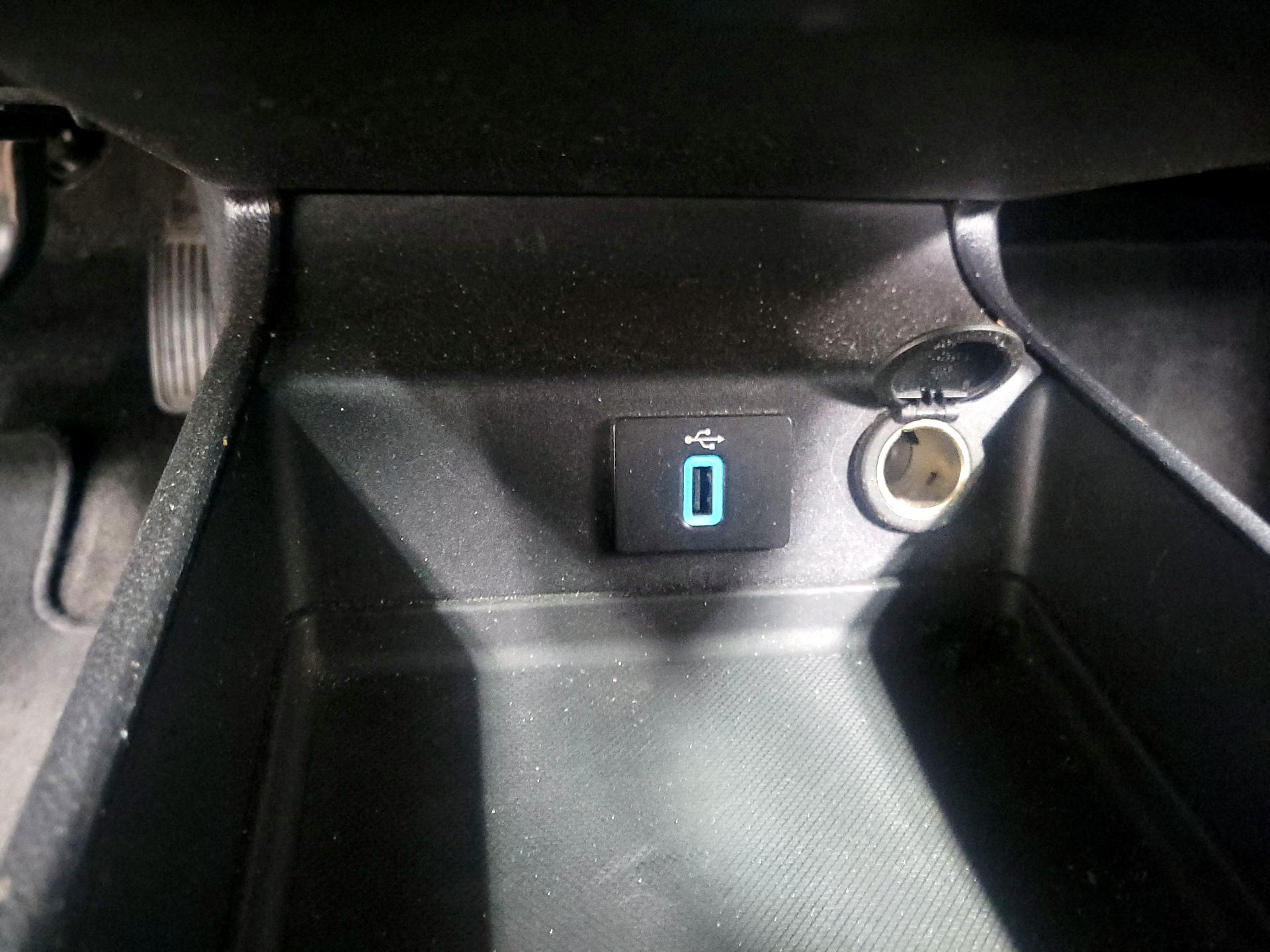 Thumbnail: 2018 Ford Fusion - 18