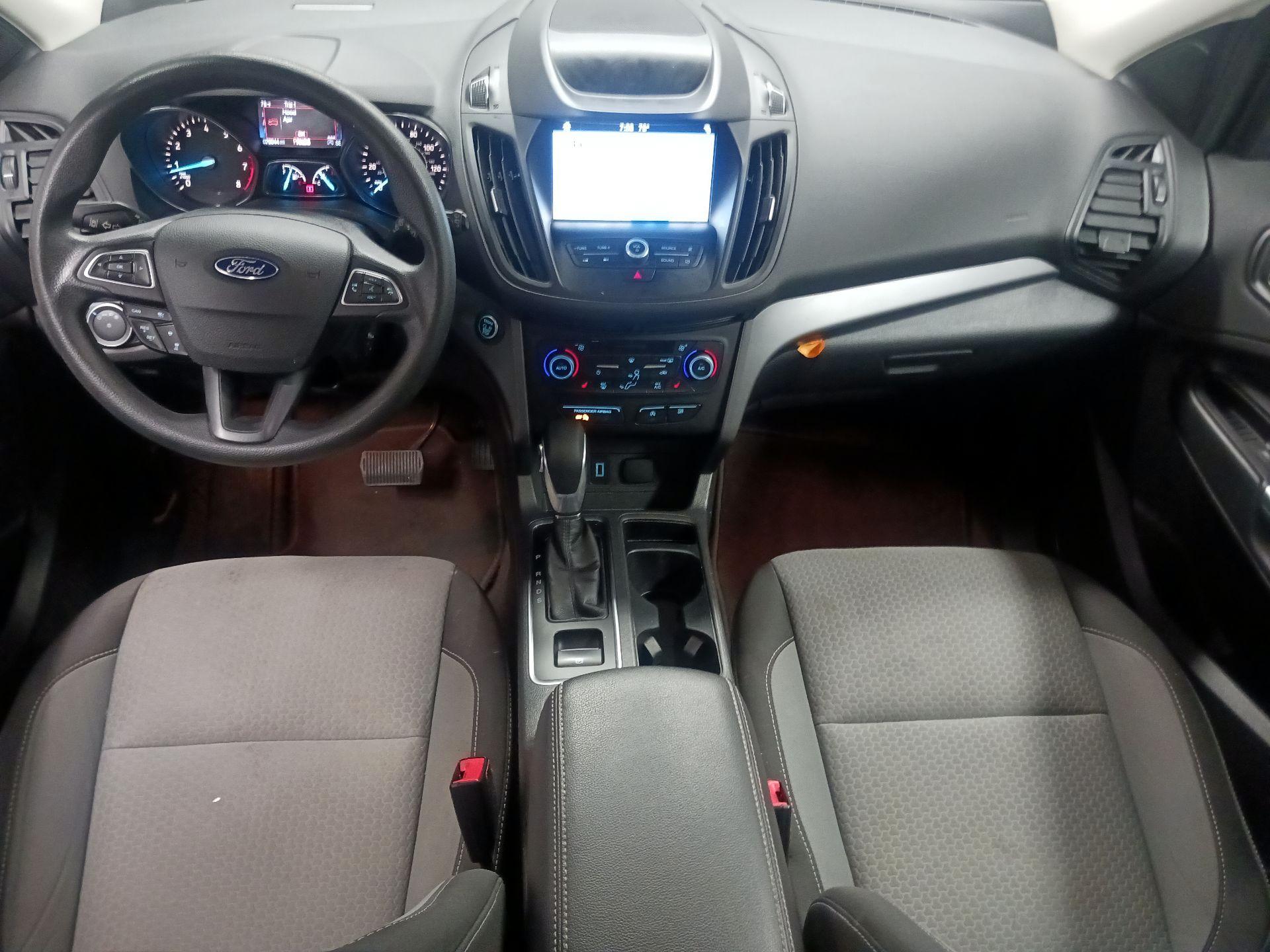 Thumbnail: 2019 Ford Escape - 9