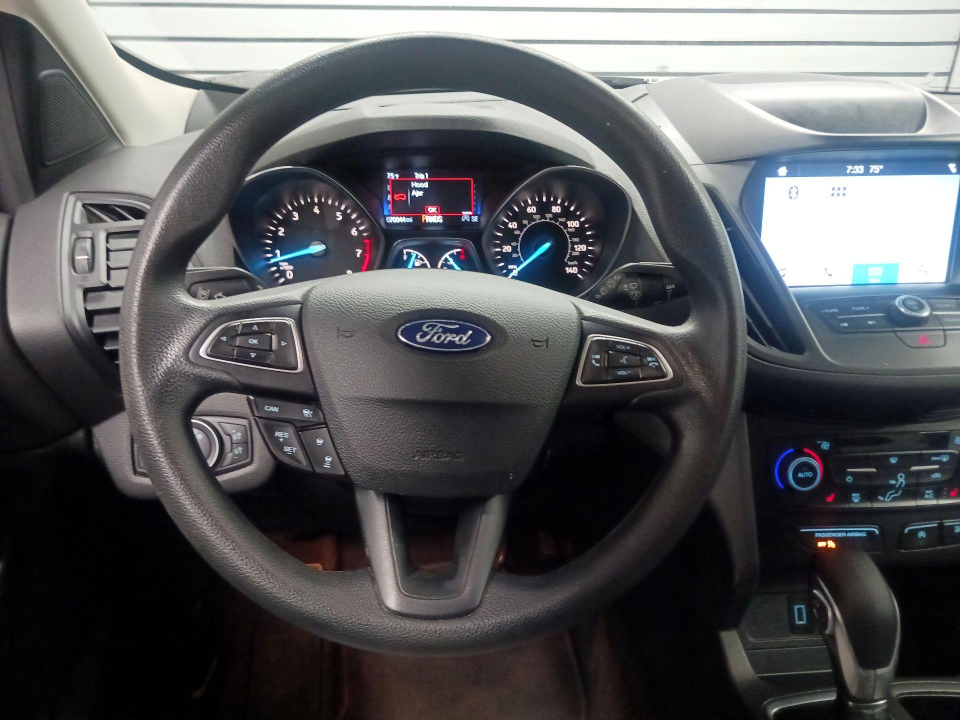 Thumbnail: 2019 Ford Escape - 10