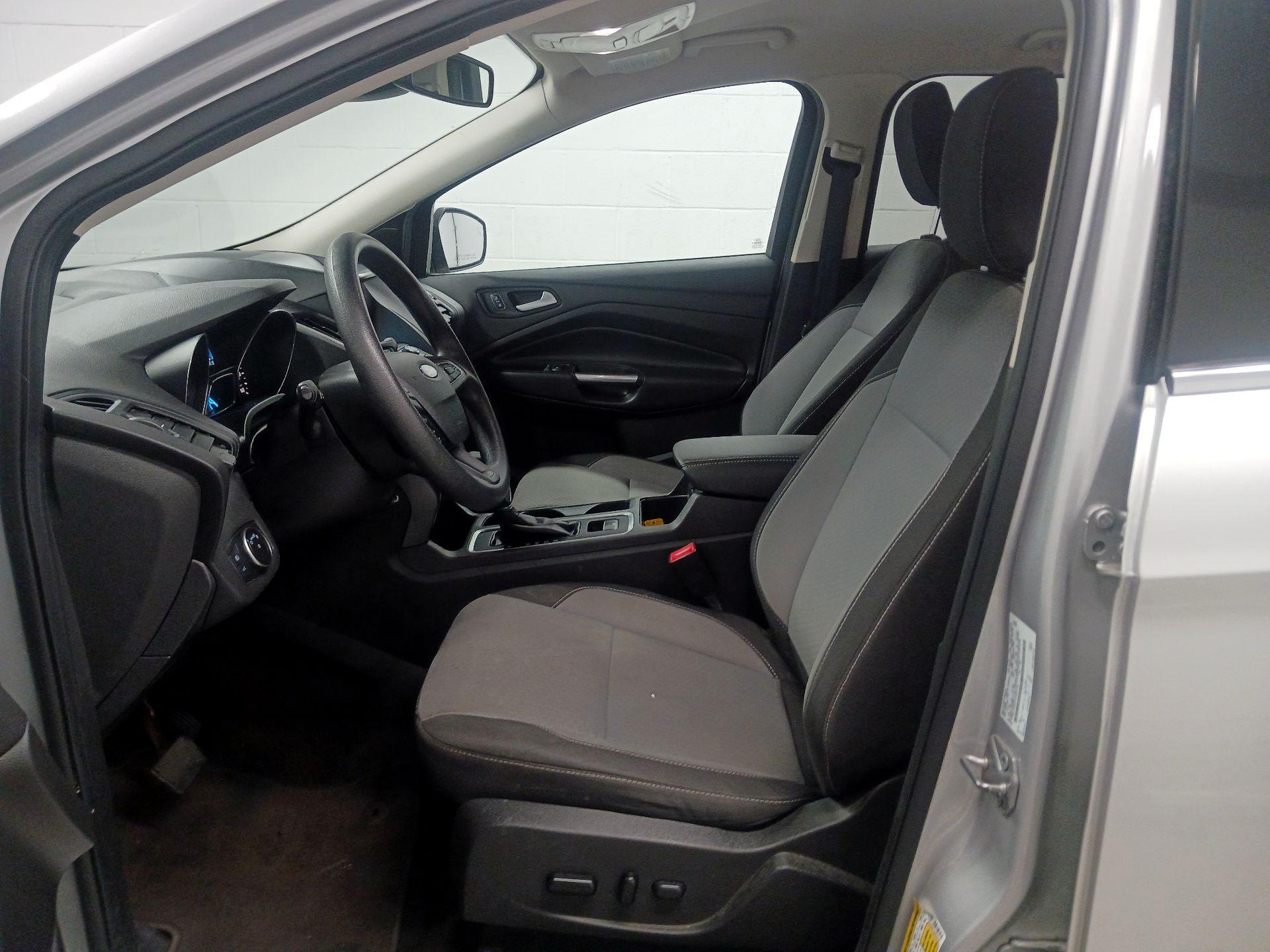 Thumbnail: 2019 Ford Escape - 11