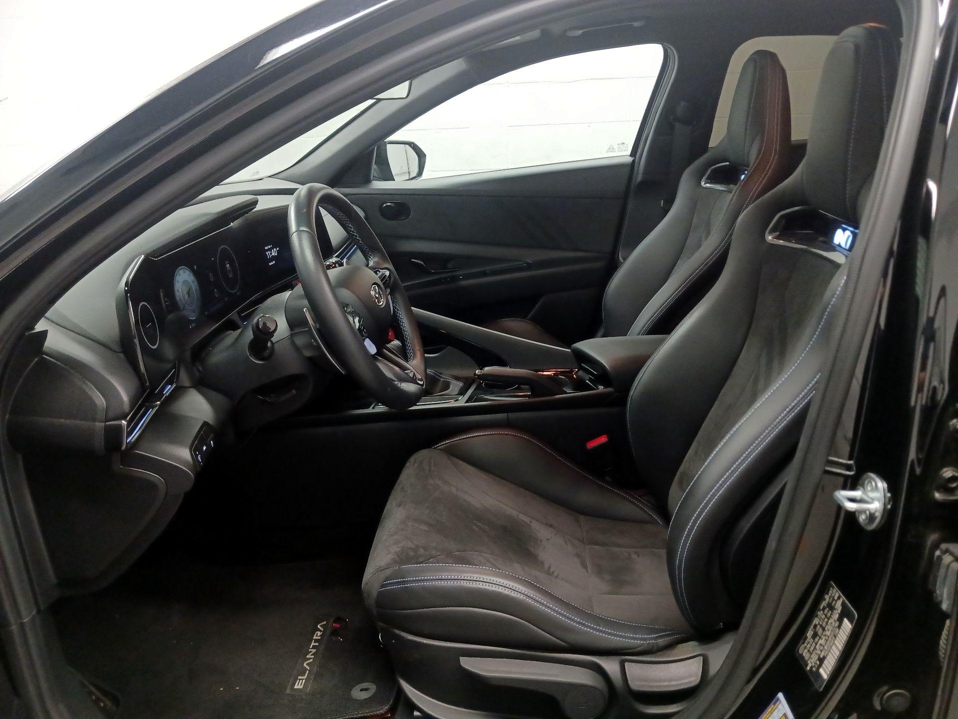 Thumbnail: 2023 Hyundai Elantra - 11