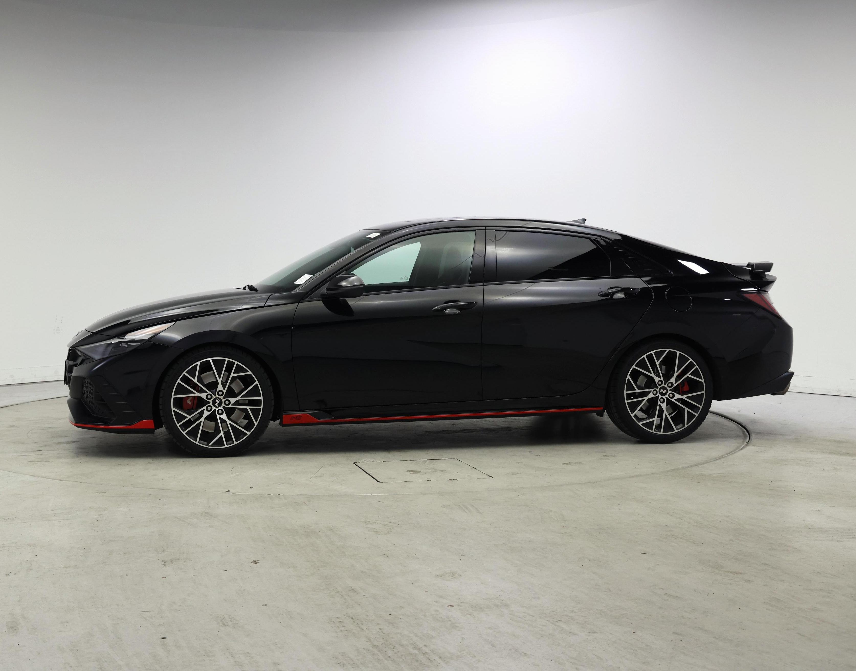 Thumbnail: 2023 Hyundai Elantra - 3