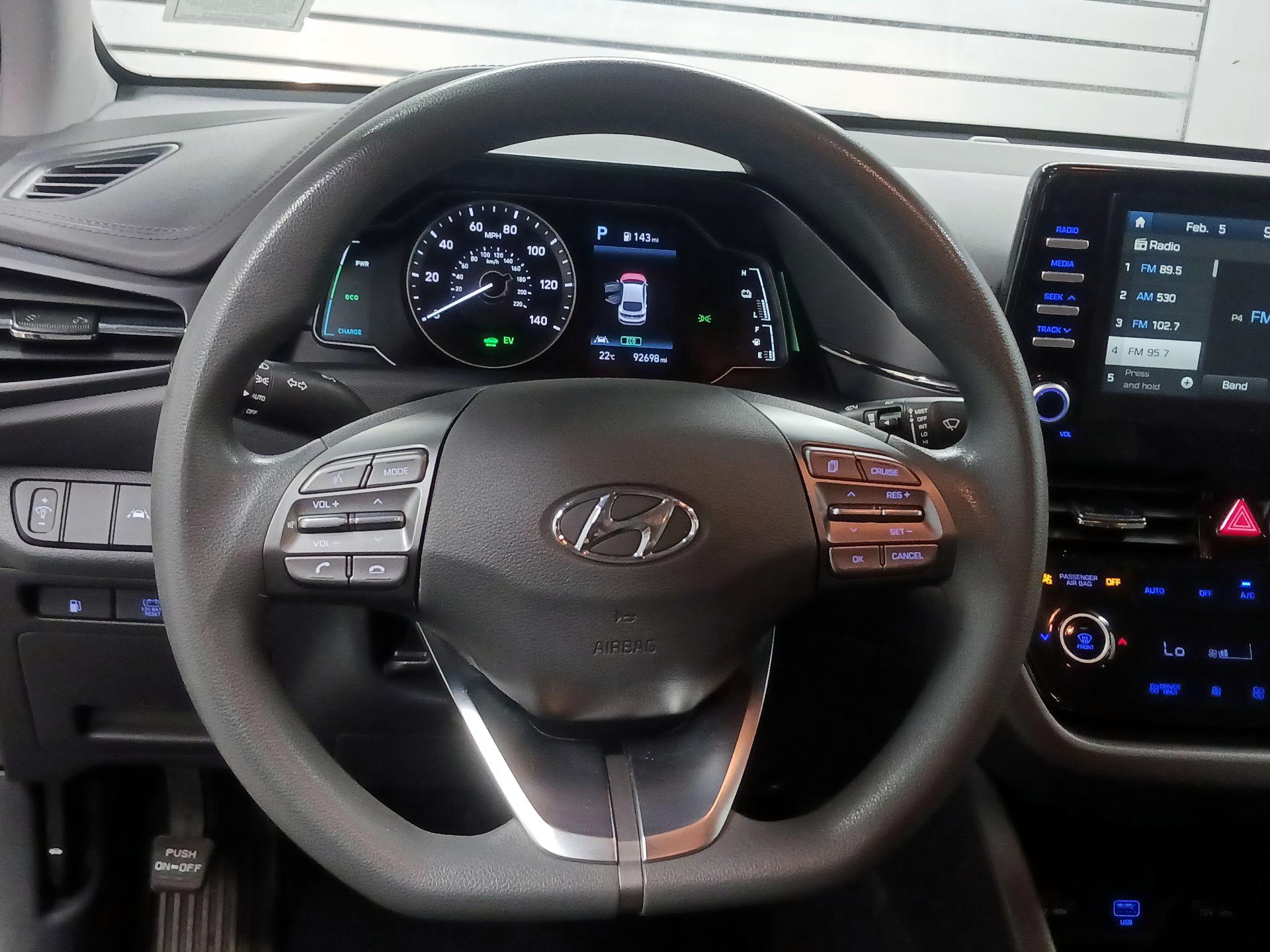 Thumbnail: 2020 Hyundai Ioniq - 10