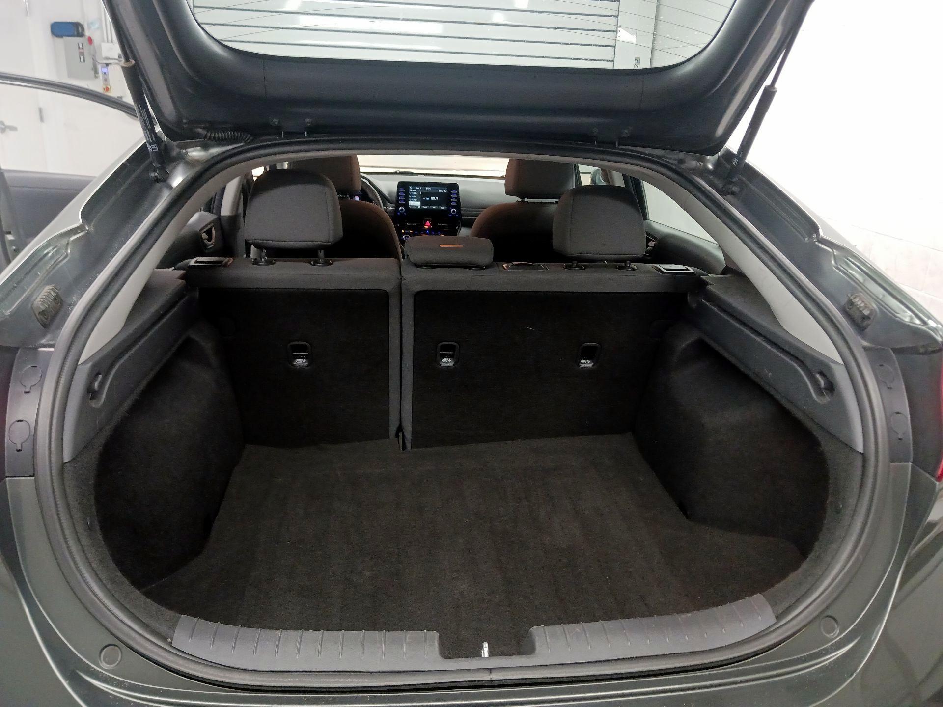 Thumbnail: 2020 Hyundai Ioniq - 18