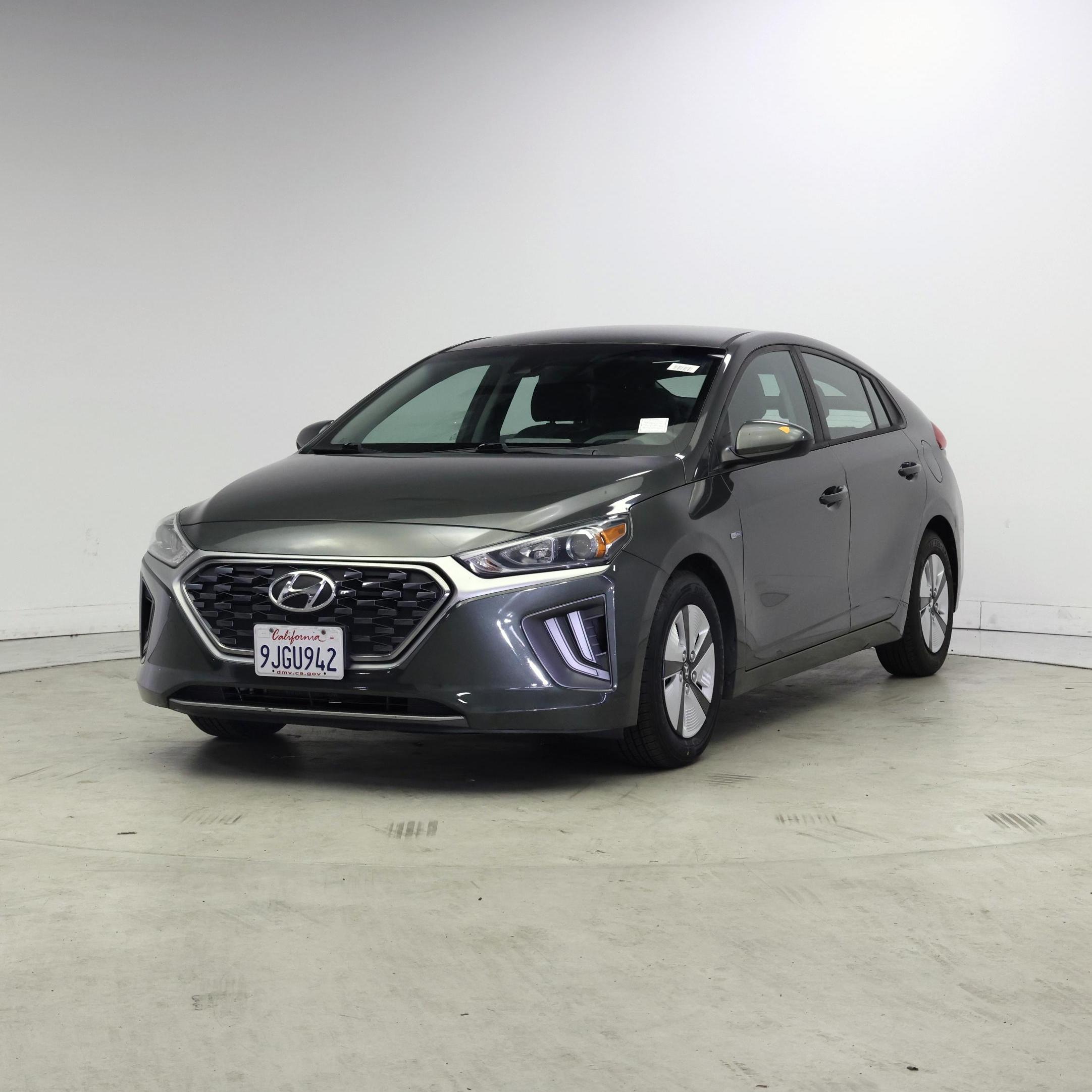 Thumbnail: 2020 Hyundai Ioniq - 4
