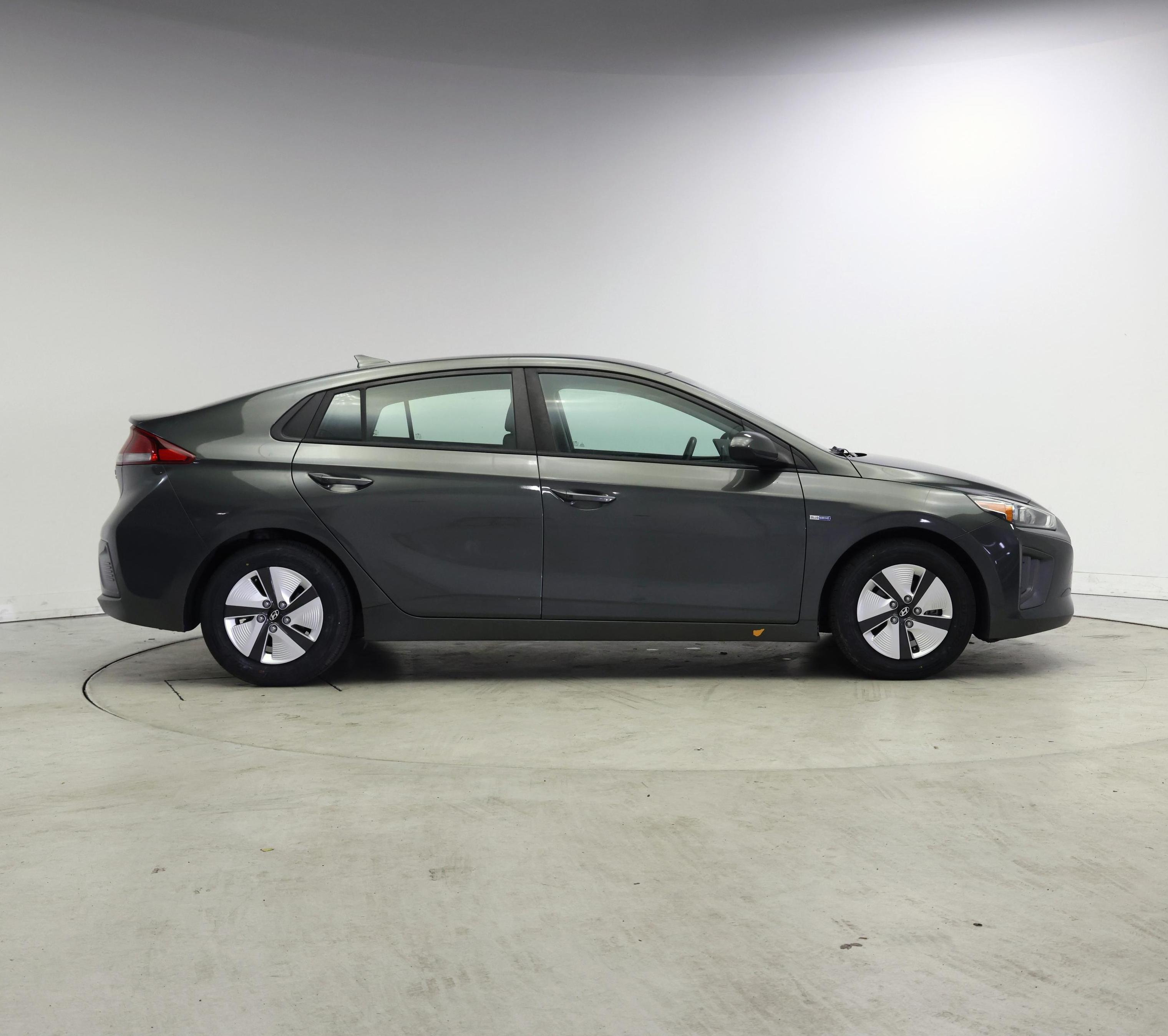 Thumbnail: 2020 Hyundai Ioniq - 7