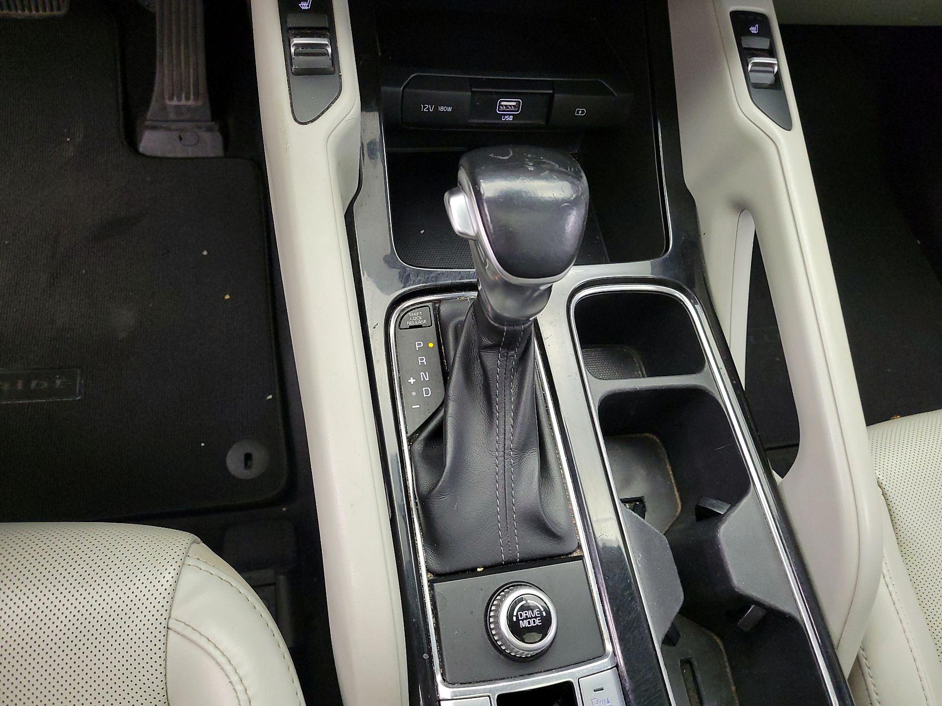 Thumbnail: 2020 Kia Telluride - 15