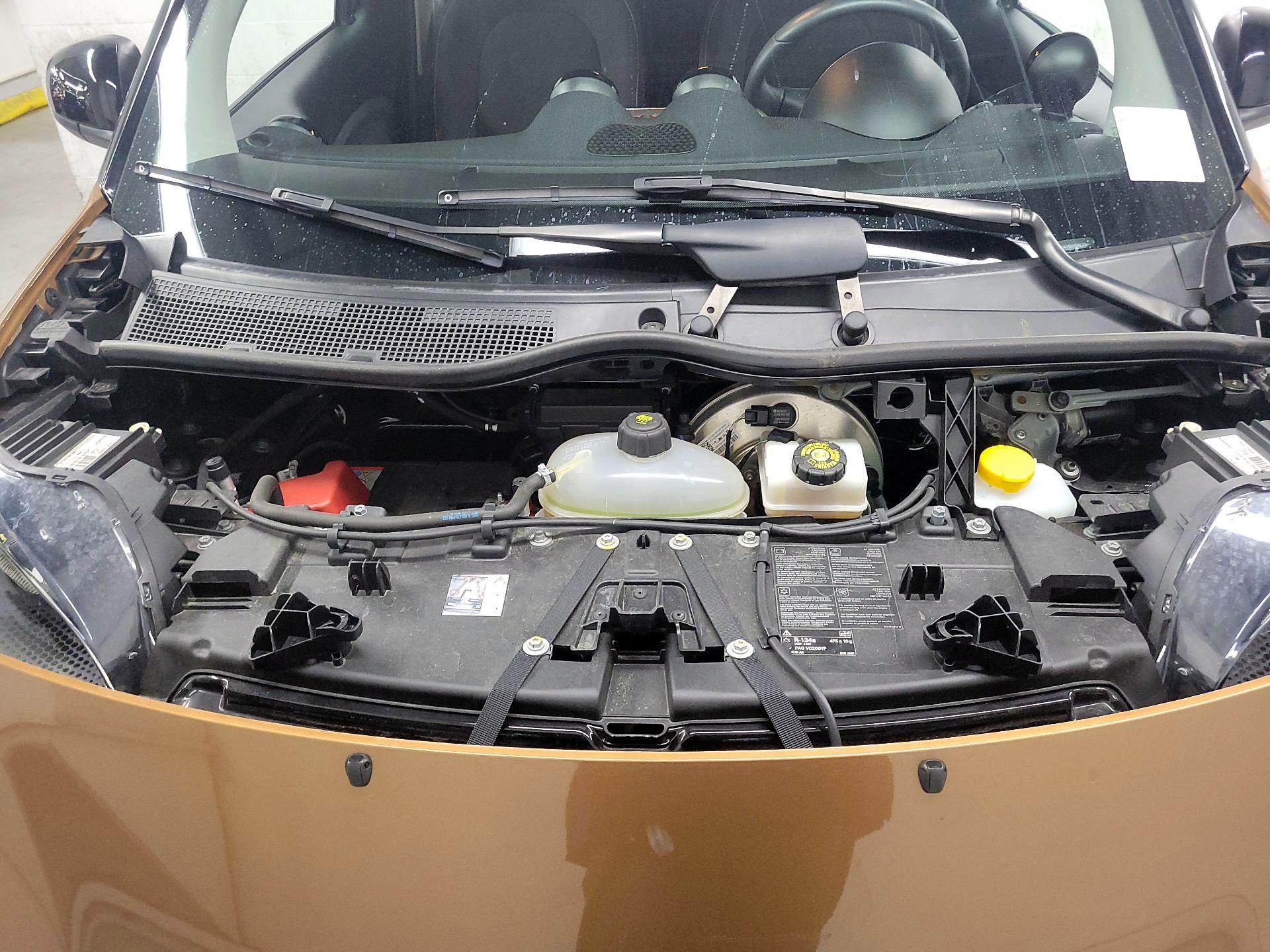 Thumbnail: 2016 smart fortwo - 16