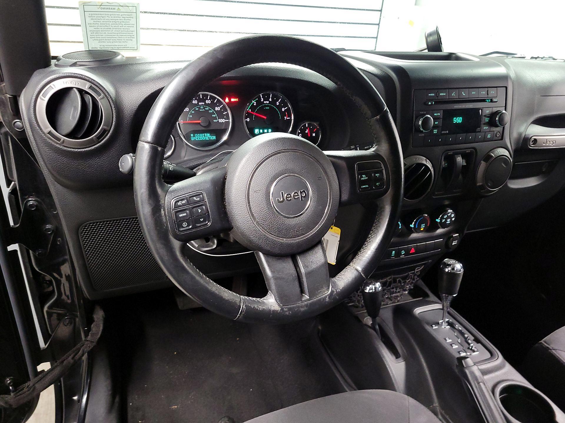 Thumbnail: 2016 Jeep Wrangler - 9