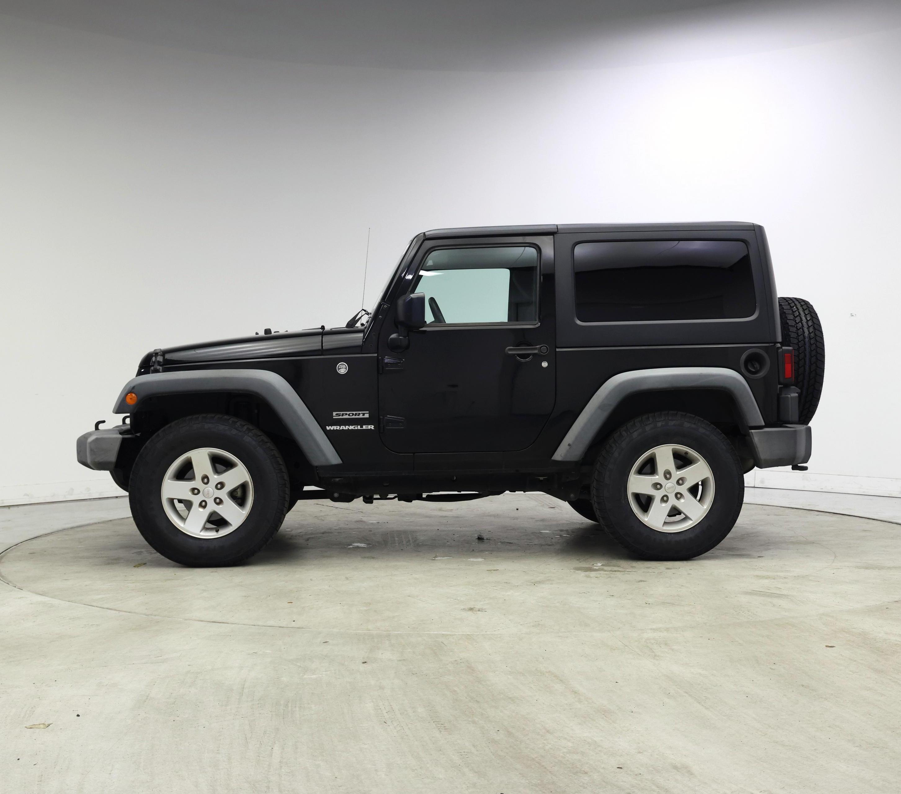 Thumbnail: 2016 Jeep Wrangler - 3