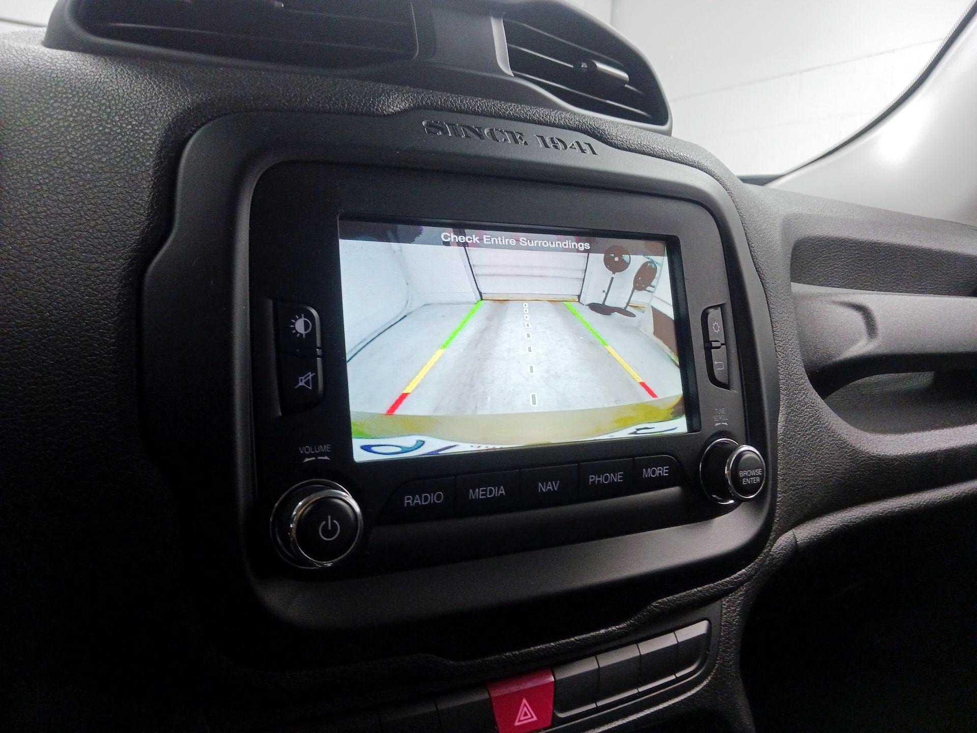 Thumbnail: 2015 Jeep Renegade - 14