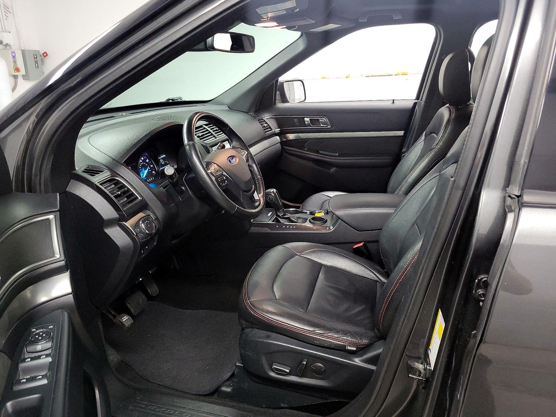 Thumbnail: 2018 Ford Explorer - 11