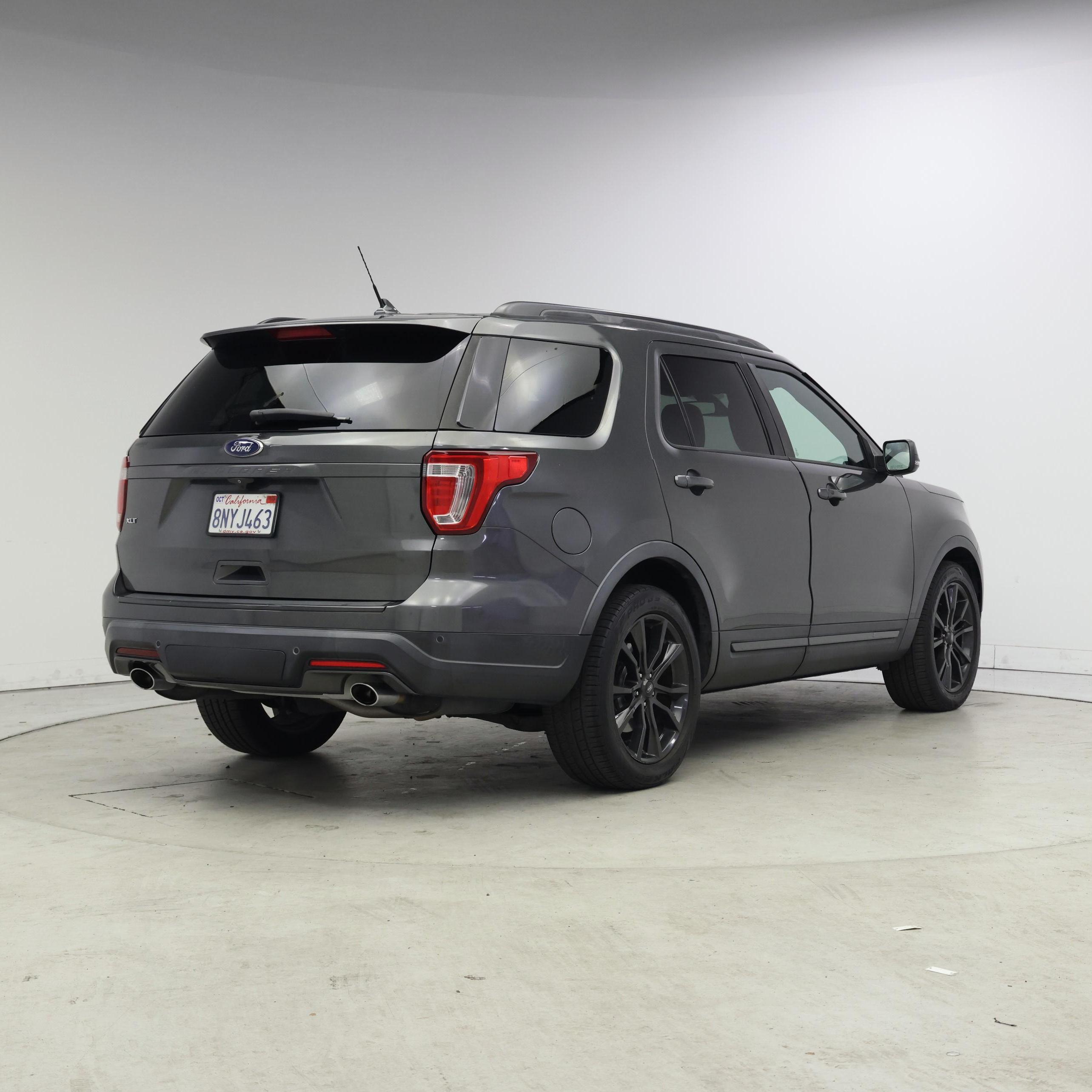 Thumbnail: 2018 Ford Explorer - 8