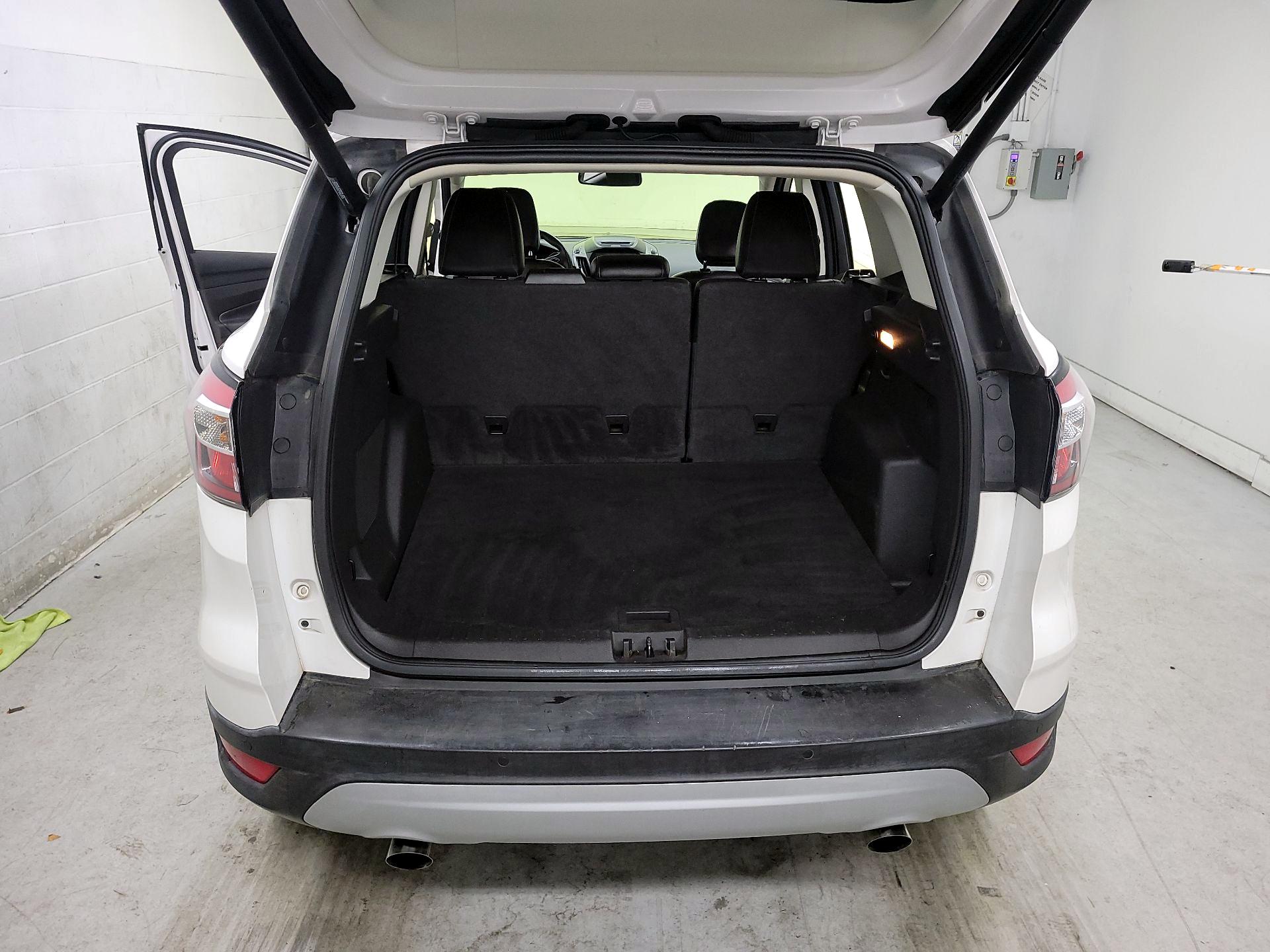 Thumbnail: 2018 Ford Escape - 18